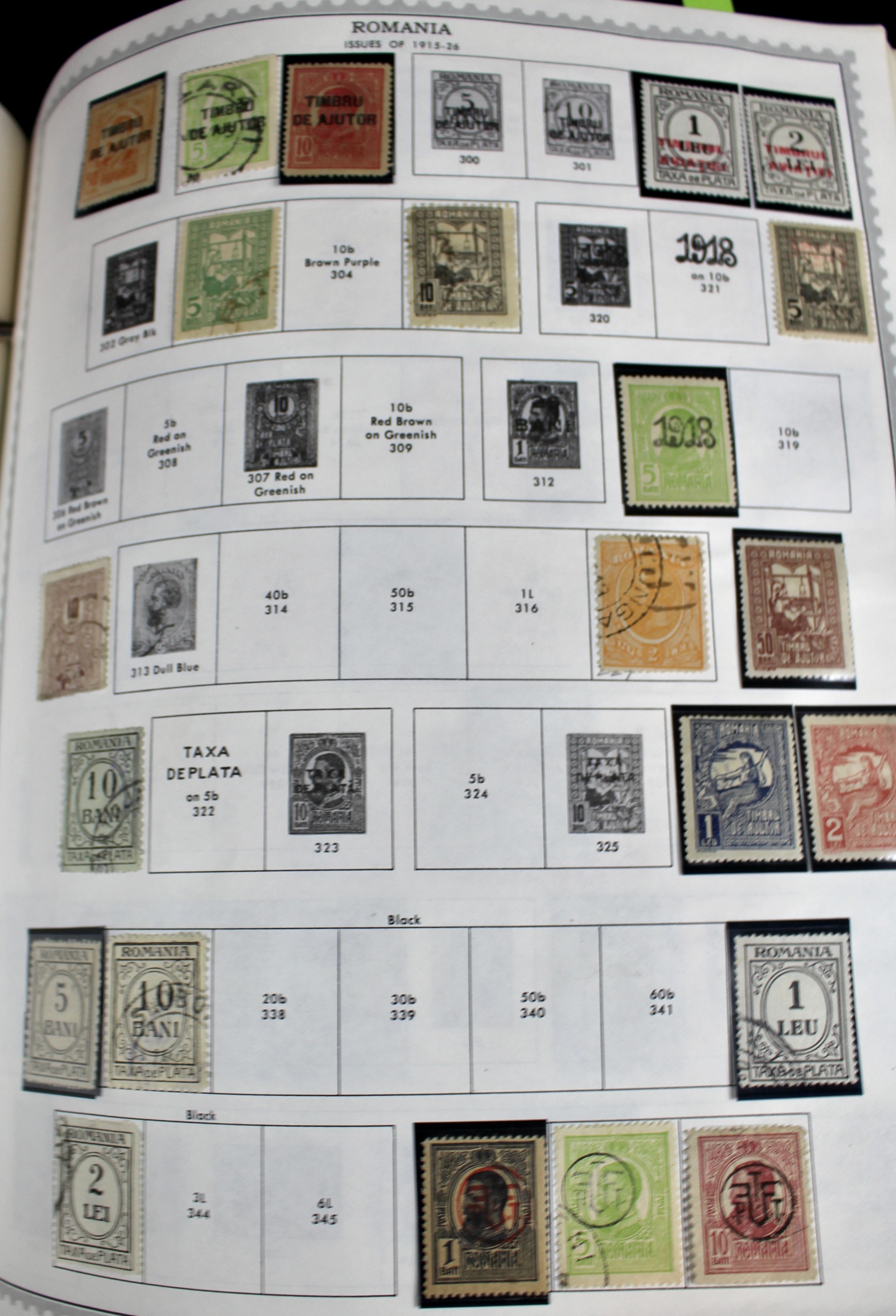 Extensive World wide Stamp Collection In Minkus Supreme Album