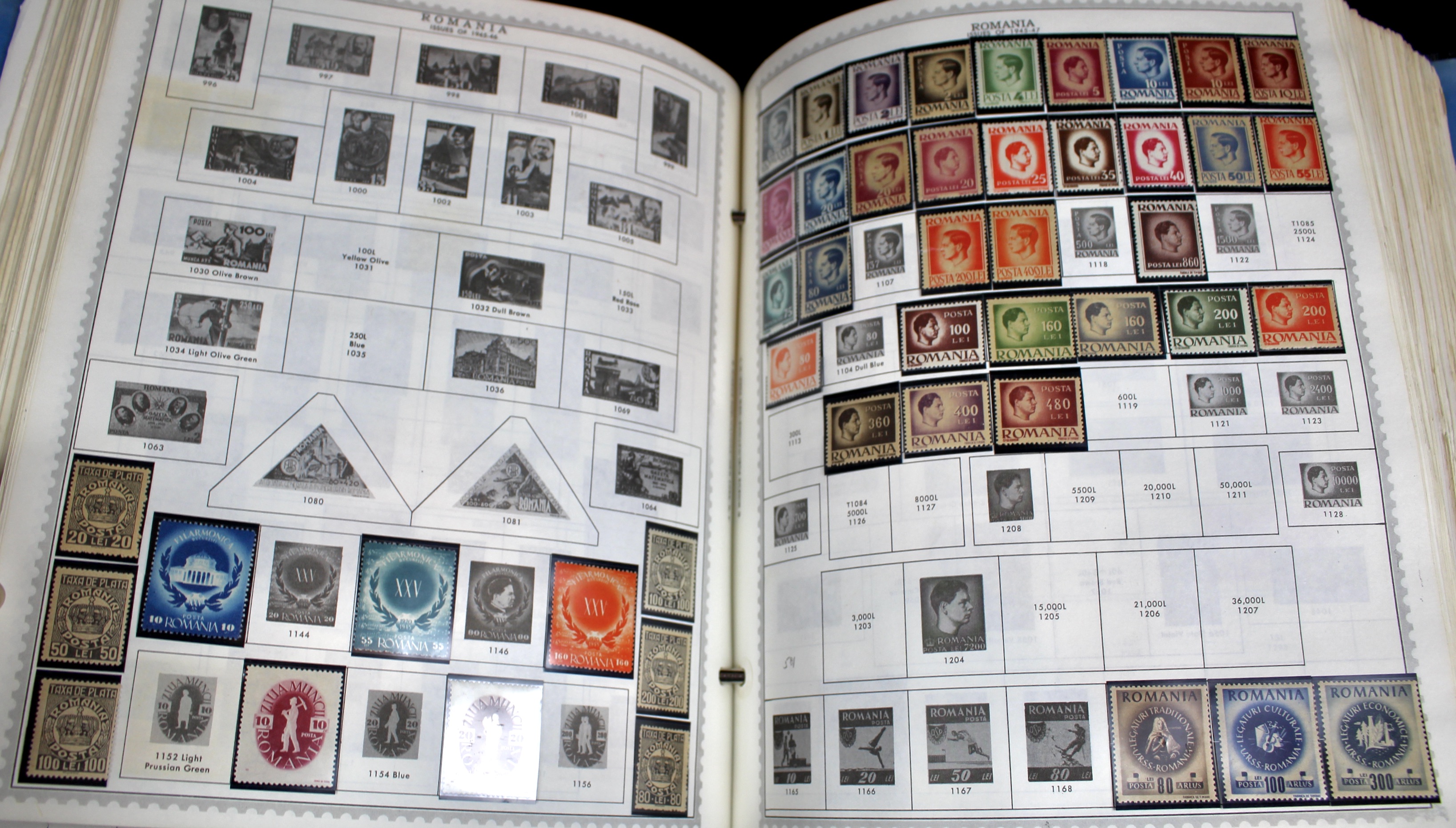 Extensive World wide Stamp Collection In Minkus Supreme Album
