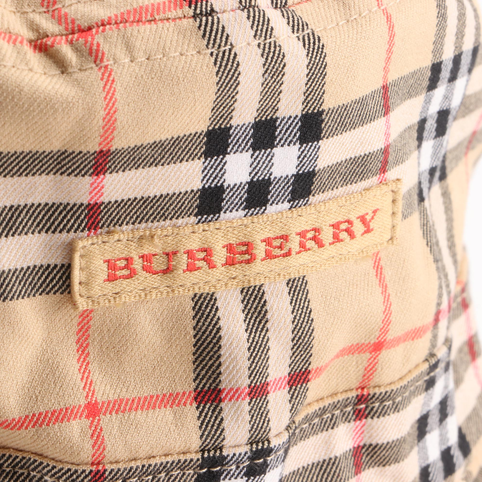 Burberry Golf Bucket Hat in Nova Check