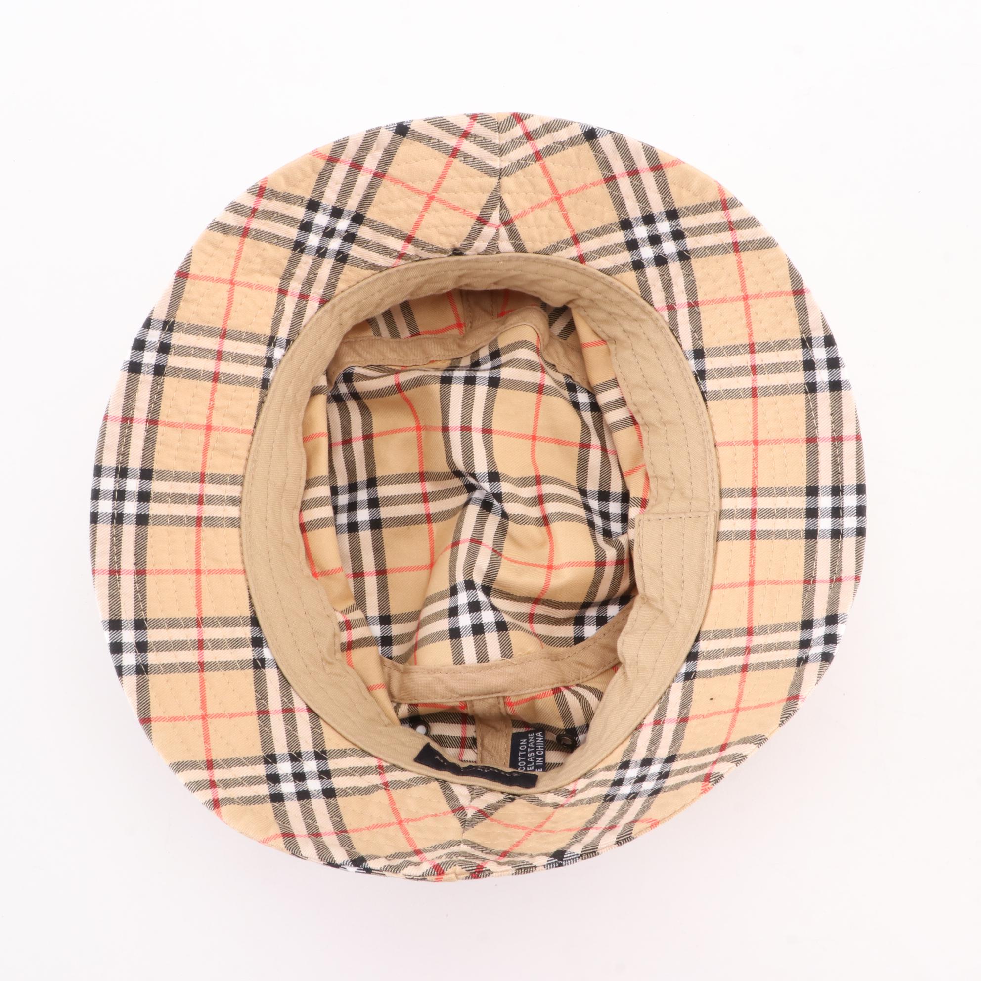 Burberry Golf Bucket Hat in Nova Check