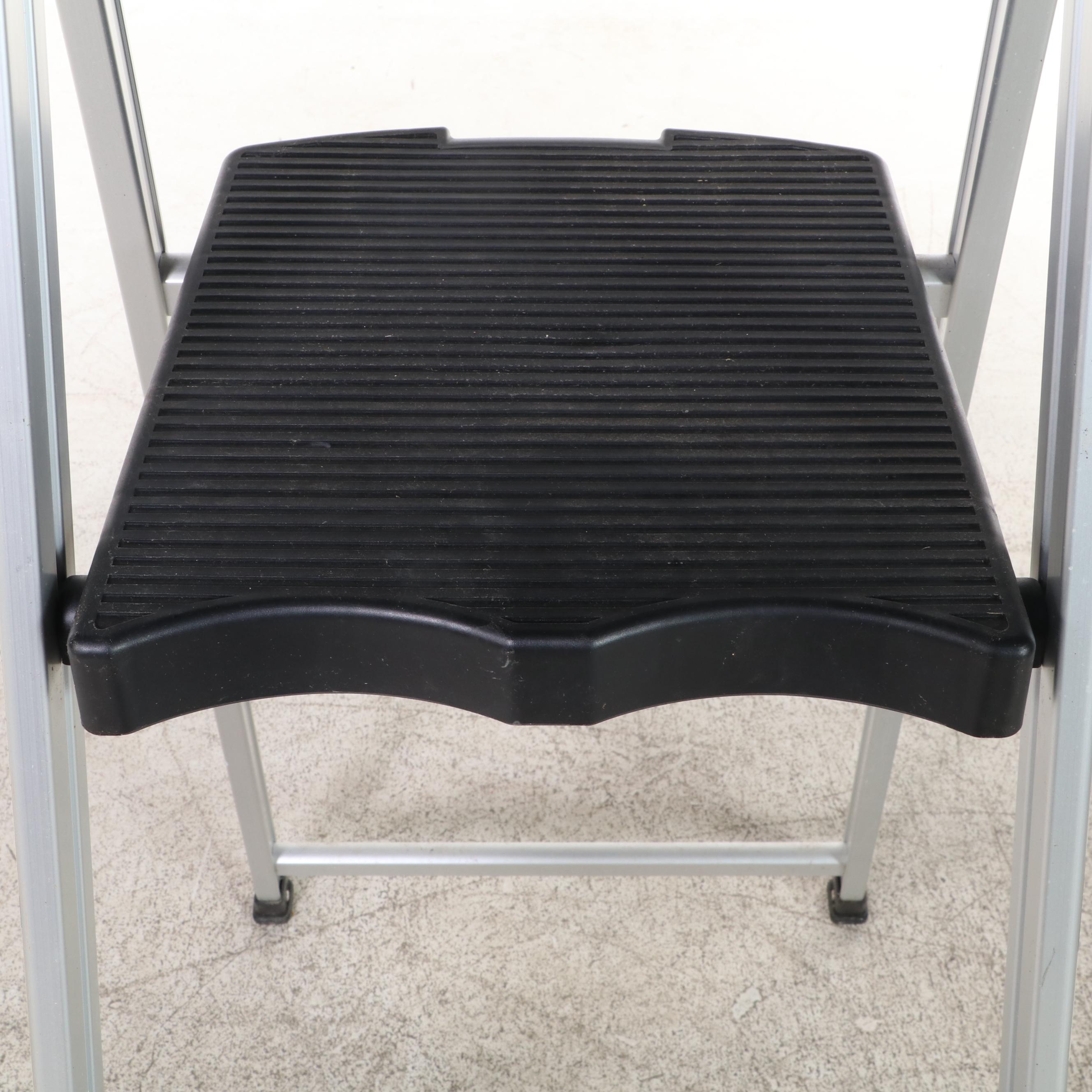 Gorilla Ladders Commercial Type II 3-Step Folding Step-Stool Ladder