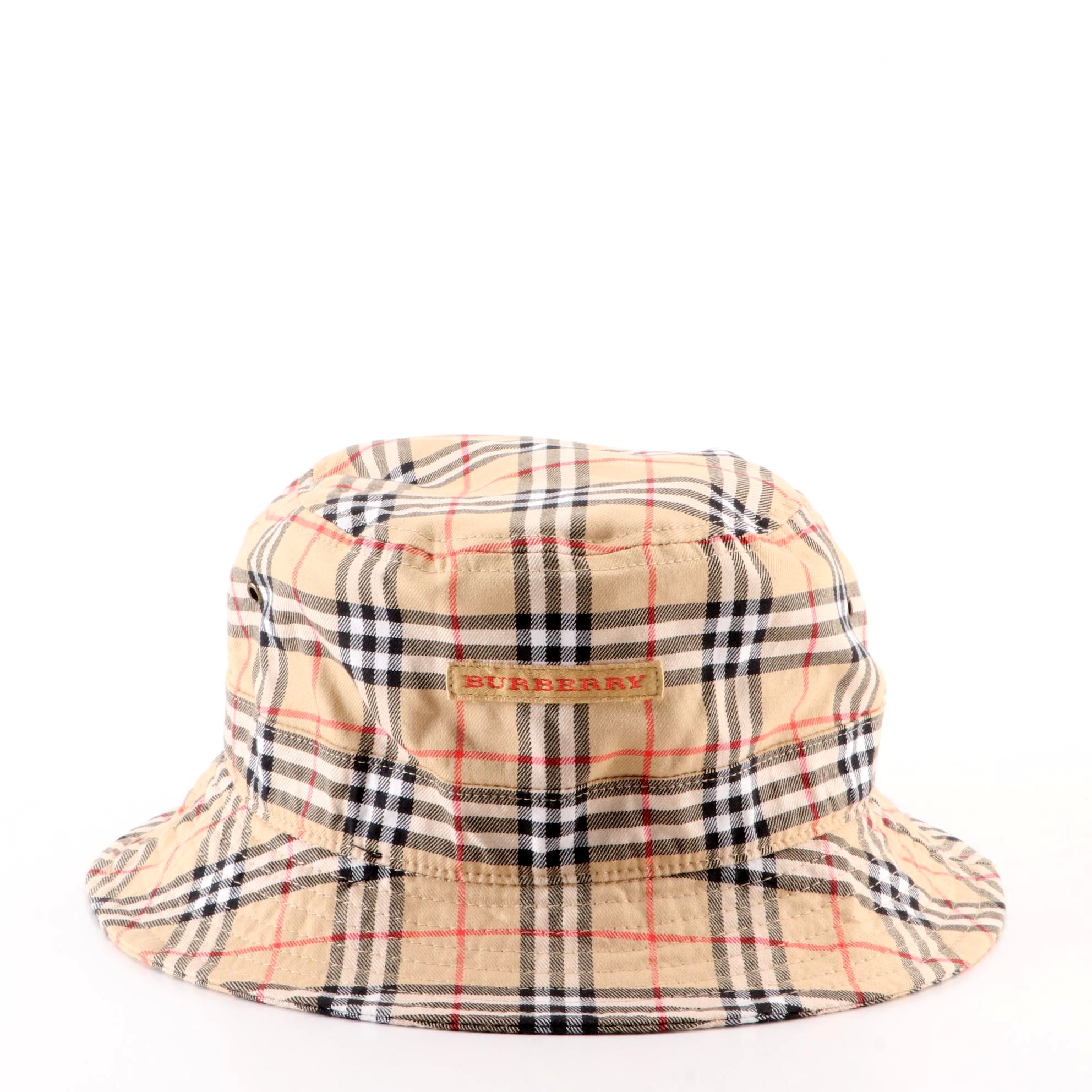 Burberry Golf Bucket Hat in Nova Check