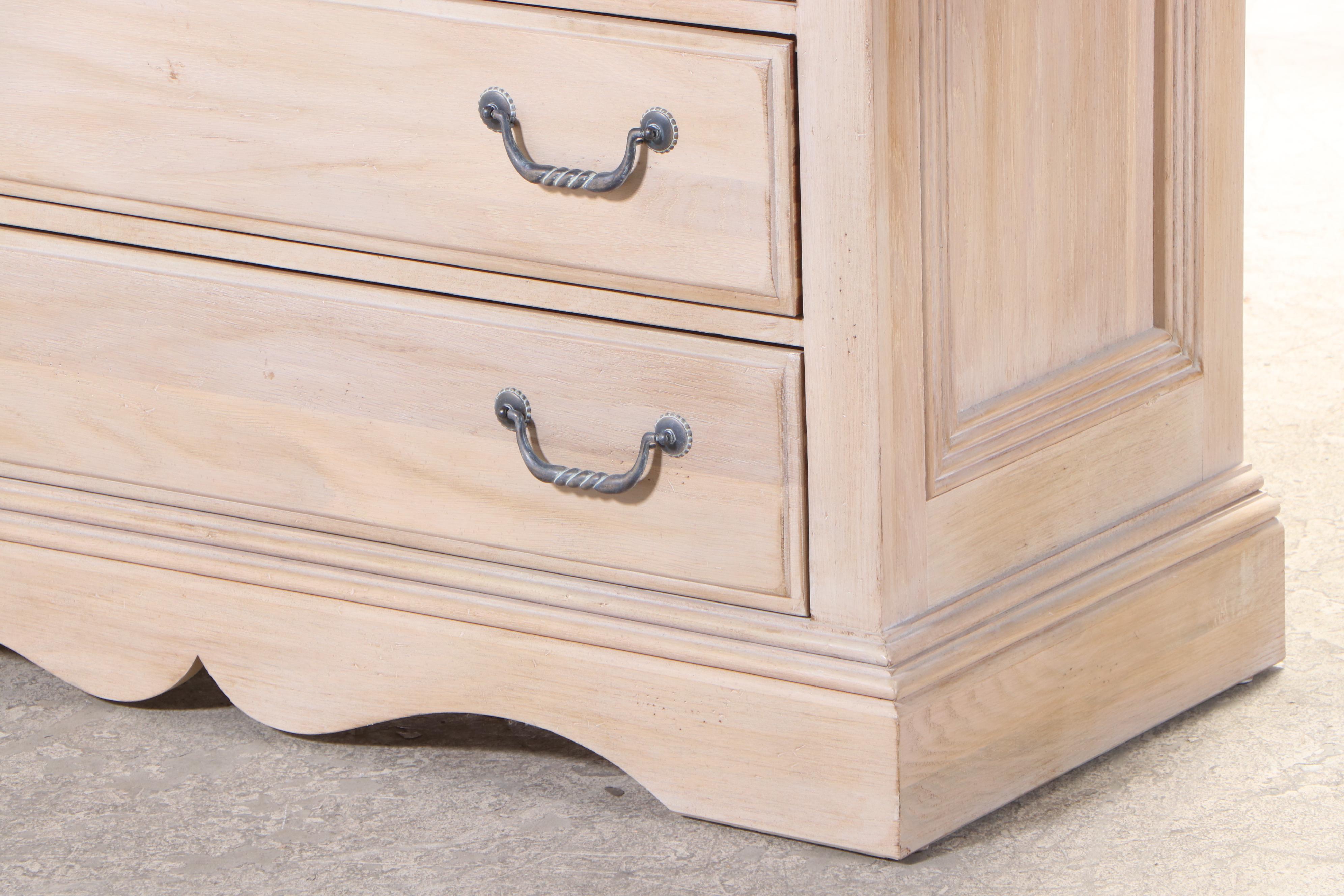 Lexington Furniture Cerused Oak Eleven-Drawer Chest, Late 20th Century