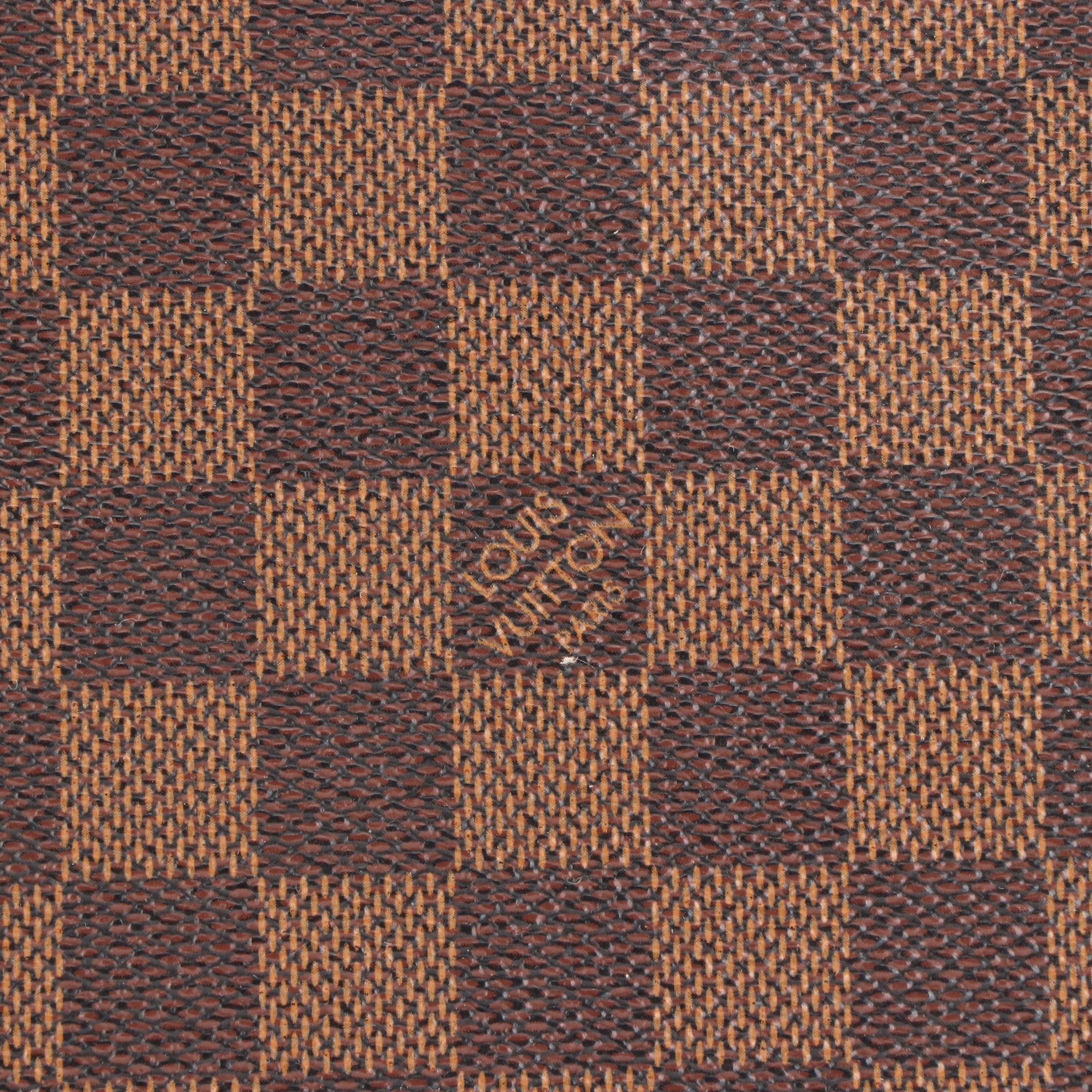 Louis Vuitton Neverfull MM in Damier Ebene Canvas