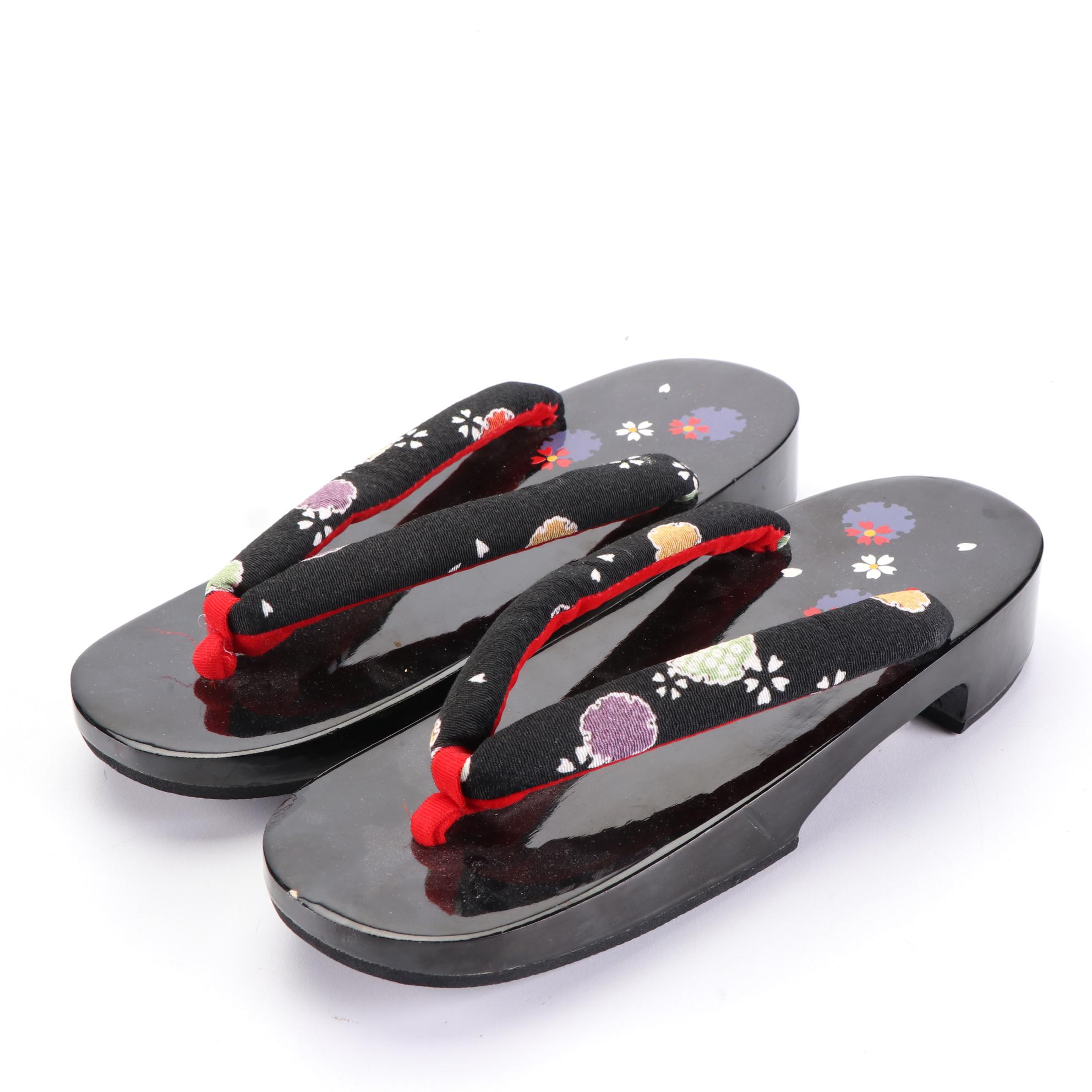 Lacquered Wooden Geta