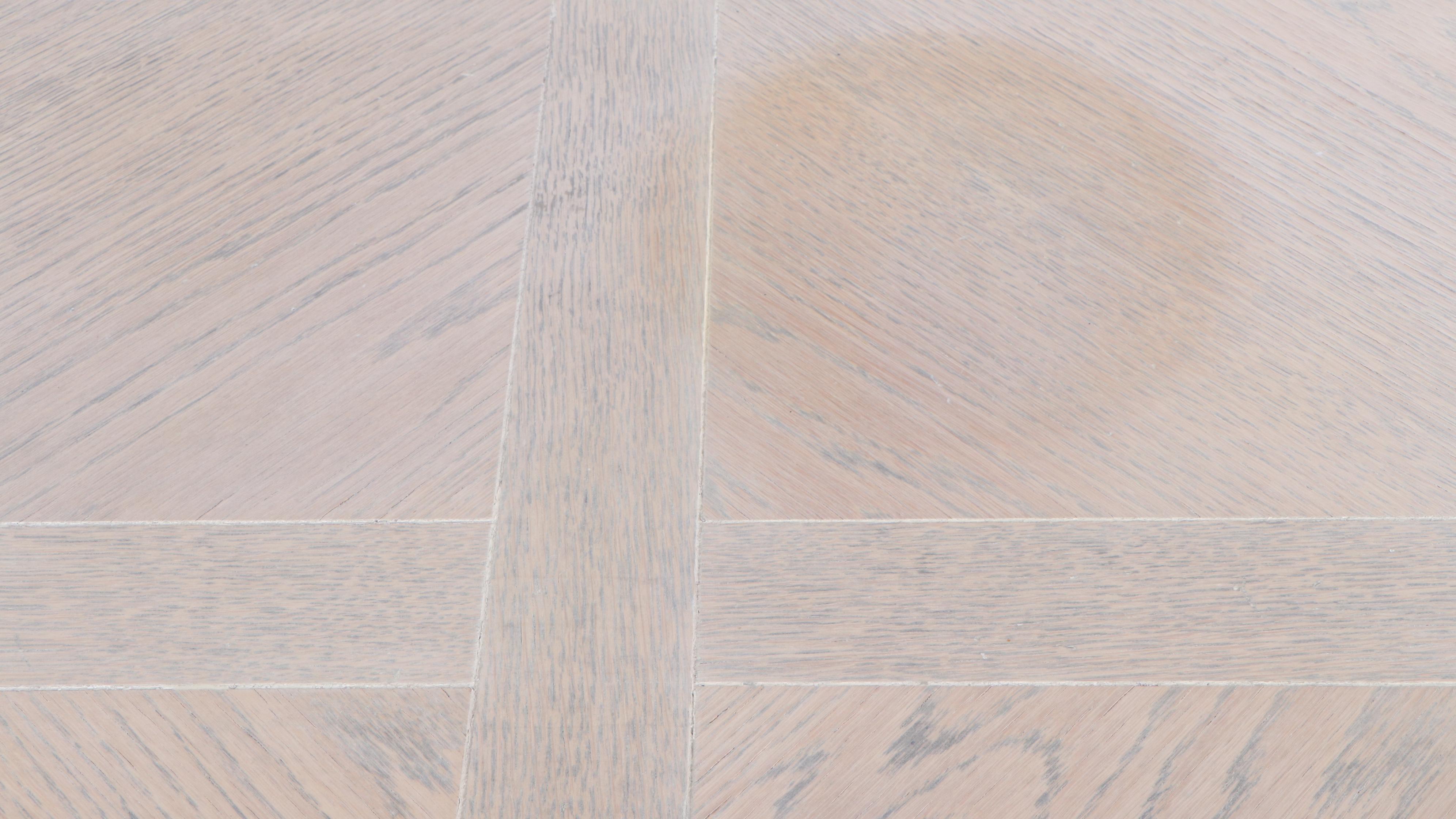 Century Furniture Louis XV Style Cerused Oak Bureau Plat, Late 20th Century