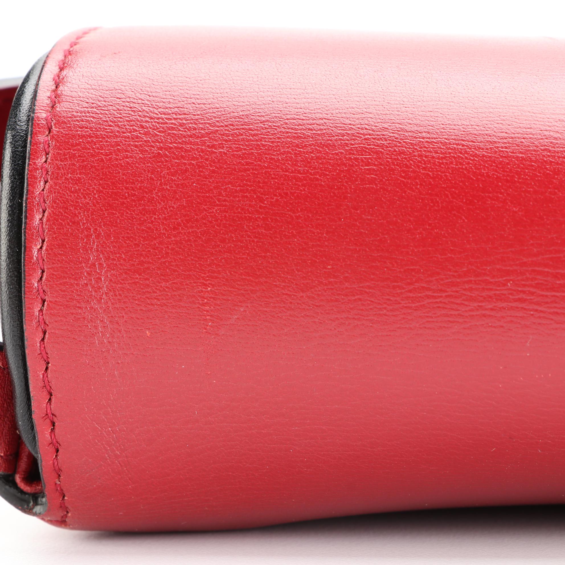 Gucci Arli Small Flap Shoulder Bag in Calfskin Leather