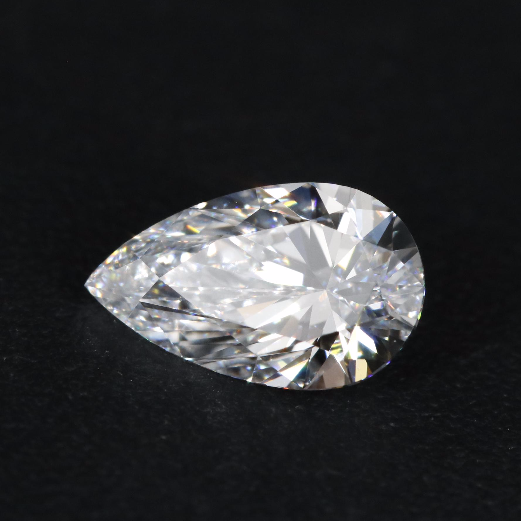 Loose 0.65 CT Lab Grown Diamond with IGI Report
