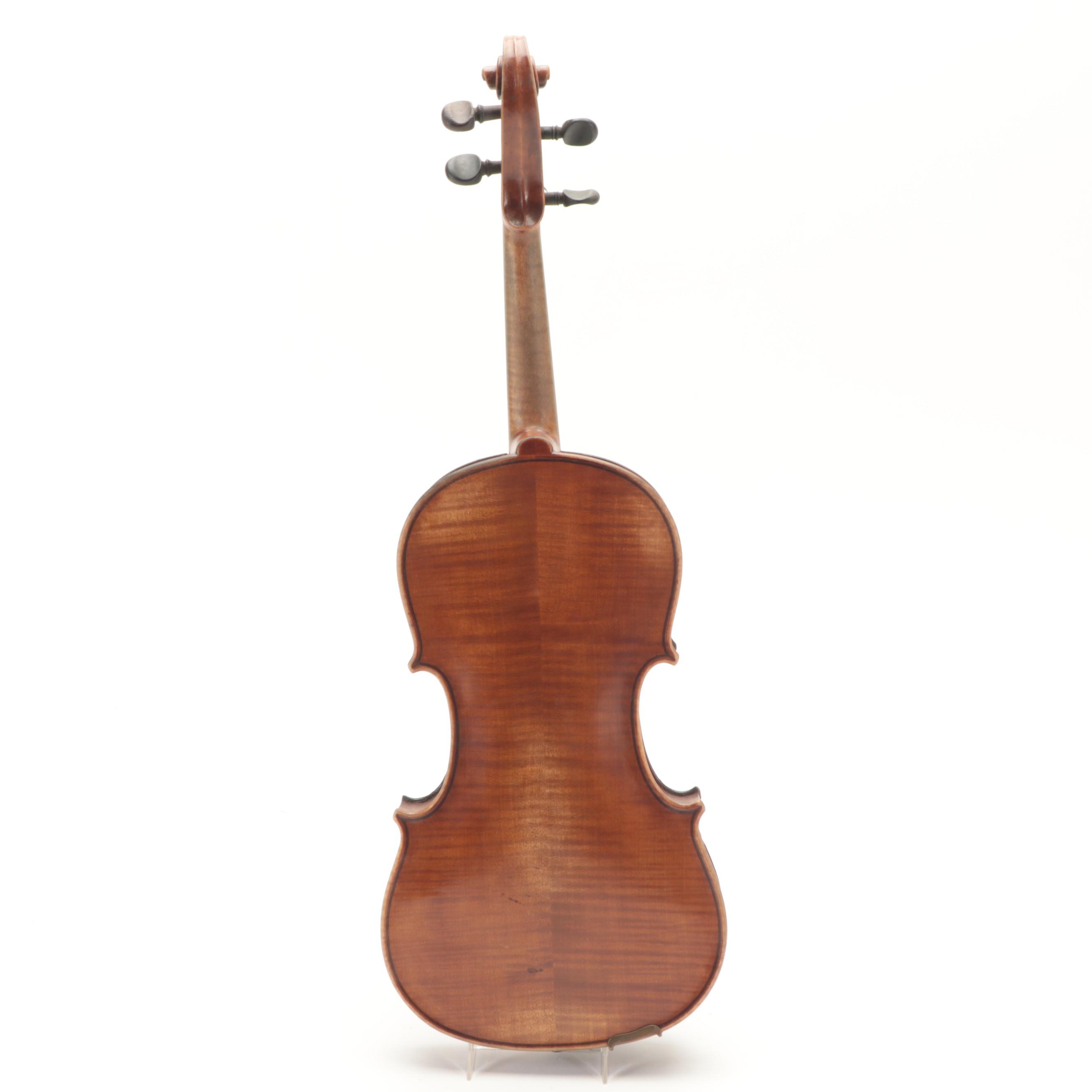 4/4 Violin With Case and Bow