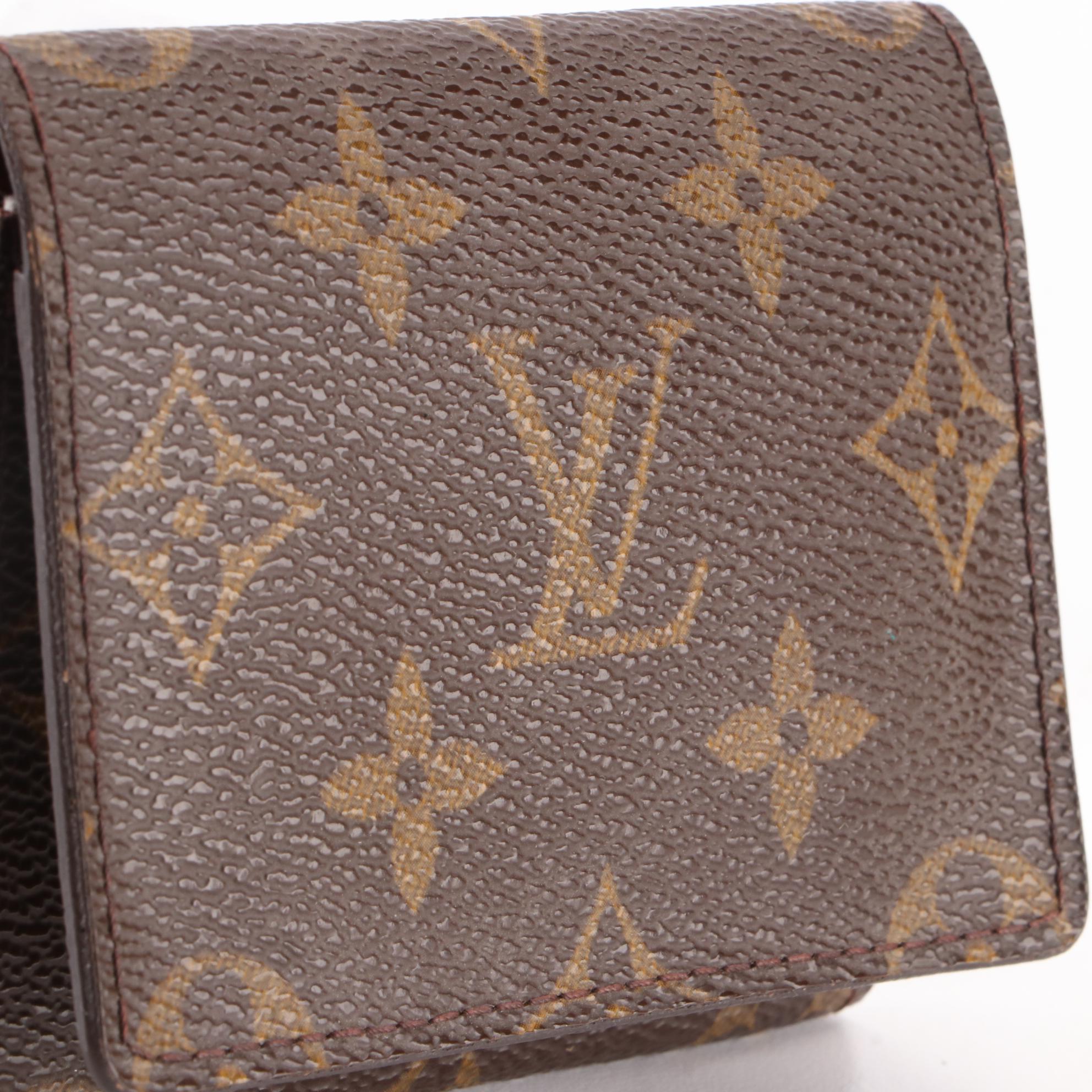 Louis Vuitton Card Case in Monogram Canvas