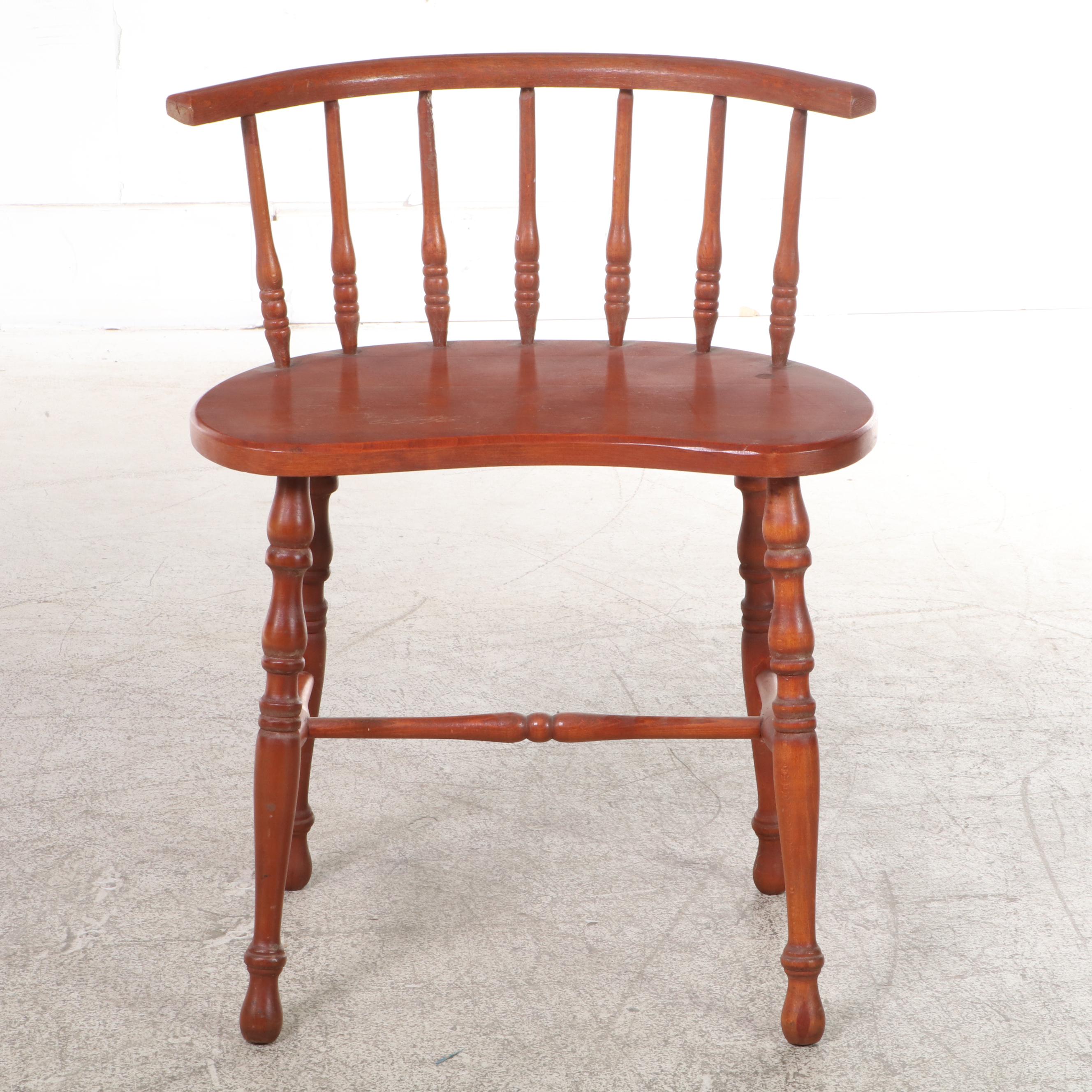 Aristo Bilt Colonial Style Hardwood Dressing Table and Stool, Mid-20th Century
