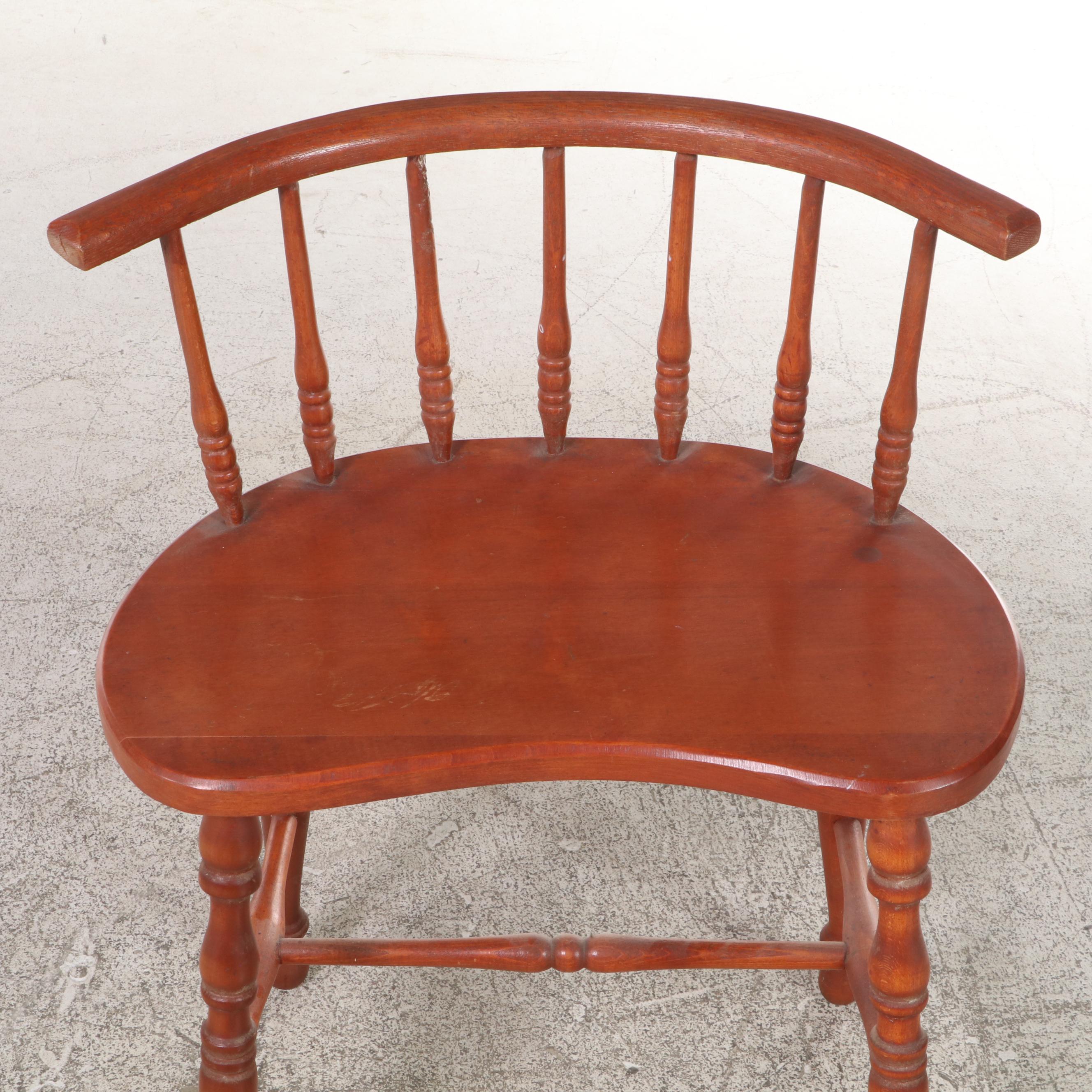 Aristo Bilt Colonial Style Hardwood Dressing Table and Stool, Mid-20th Century