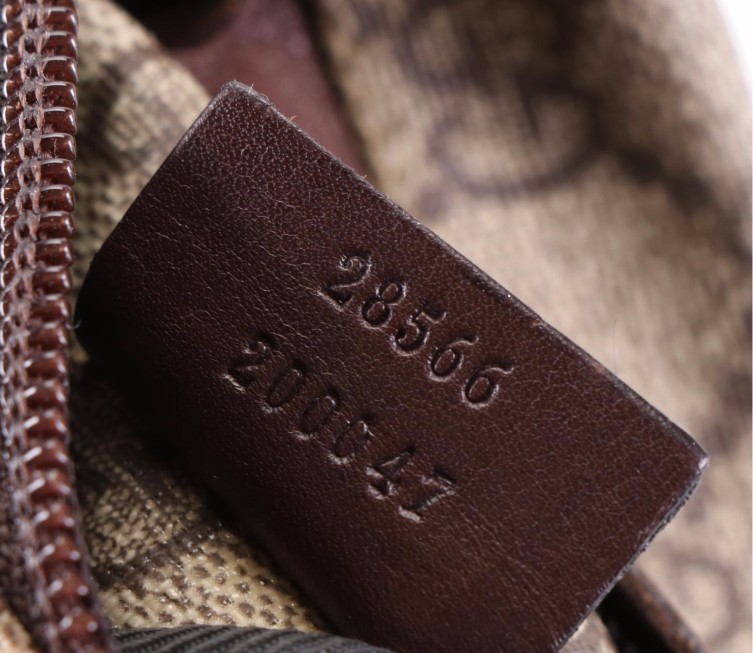 Gucci Waist Bag in GG Supreme Canvas and Brown Leather