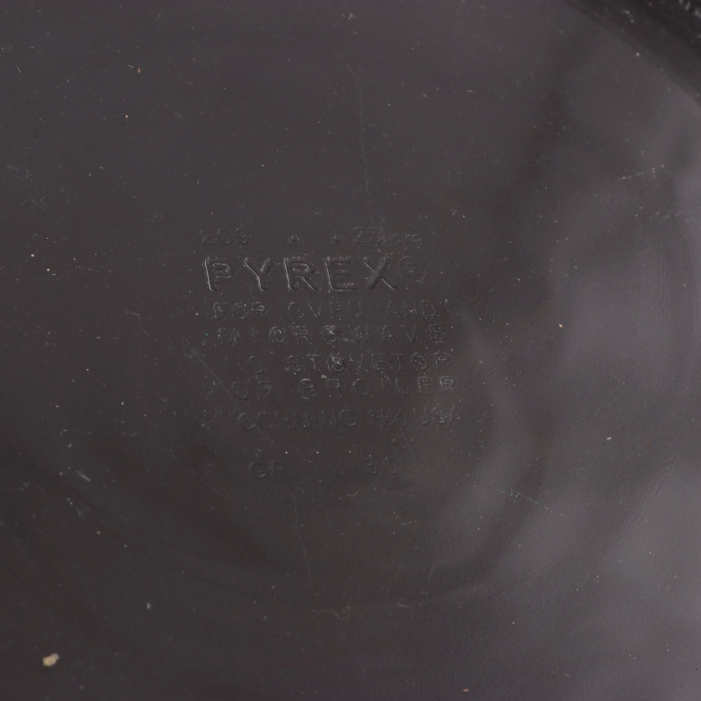 Pyrex Glass Pie Plates, Late 20th Century