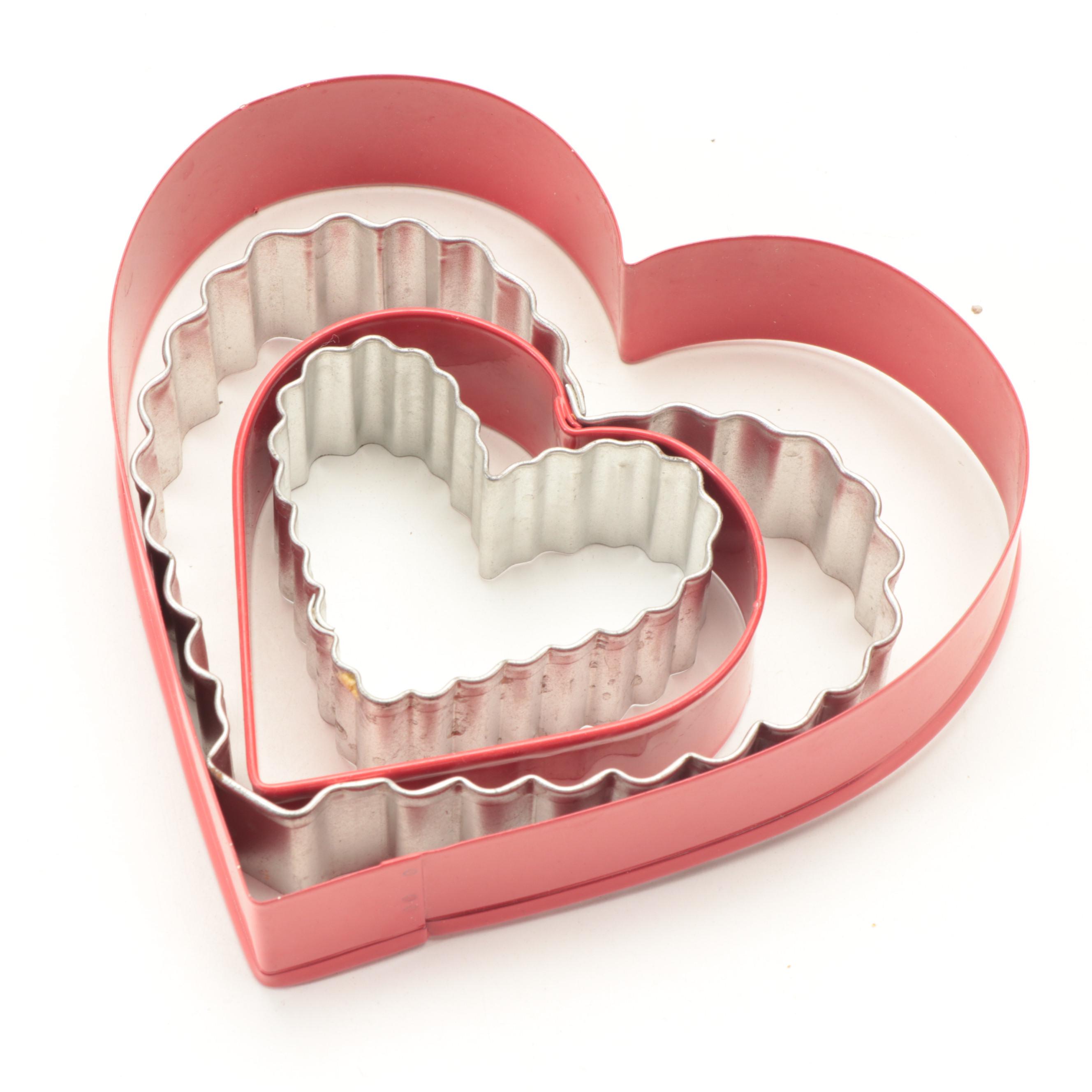 Faiancas Neto & Gomes Portuguese Asparagus Platters with Bakeware Collection