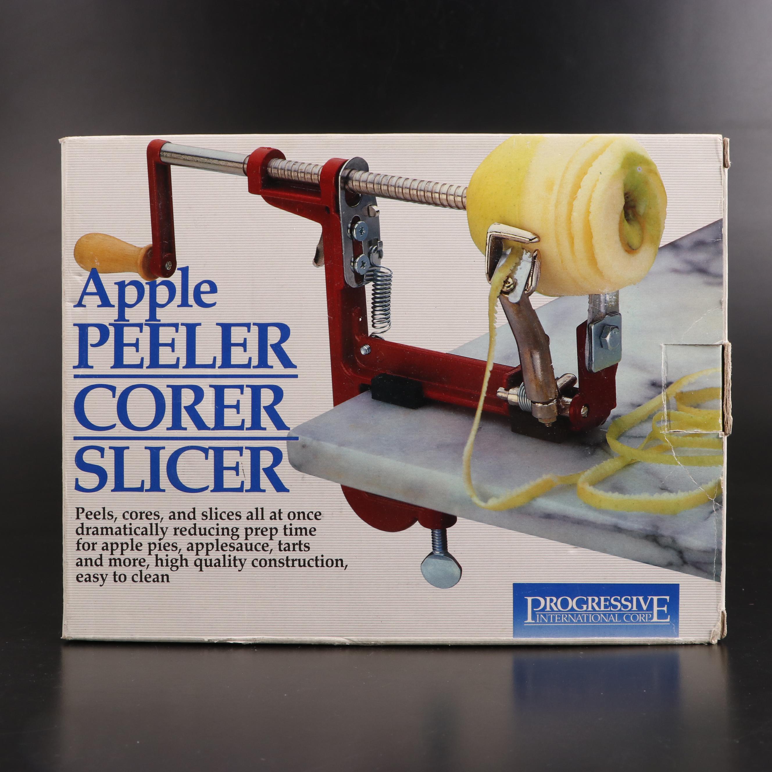 De'Longhi Percolator with Apple Peeler, Teapot, and Other Tableware