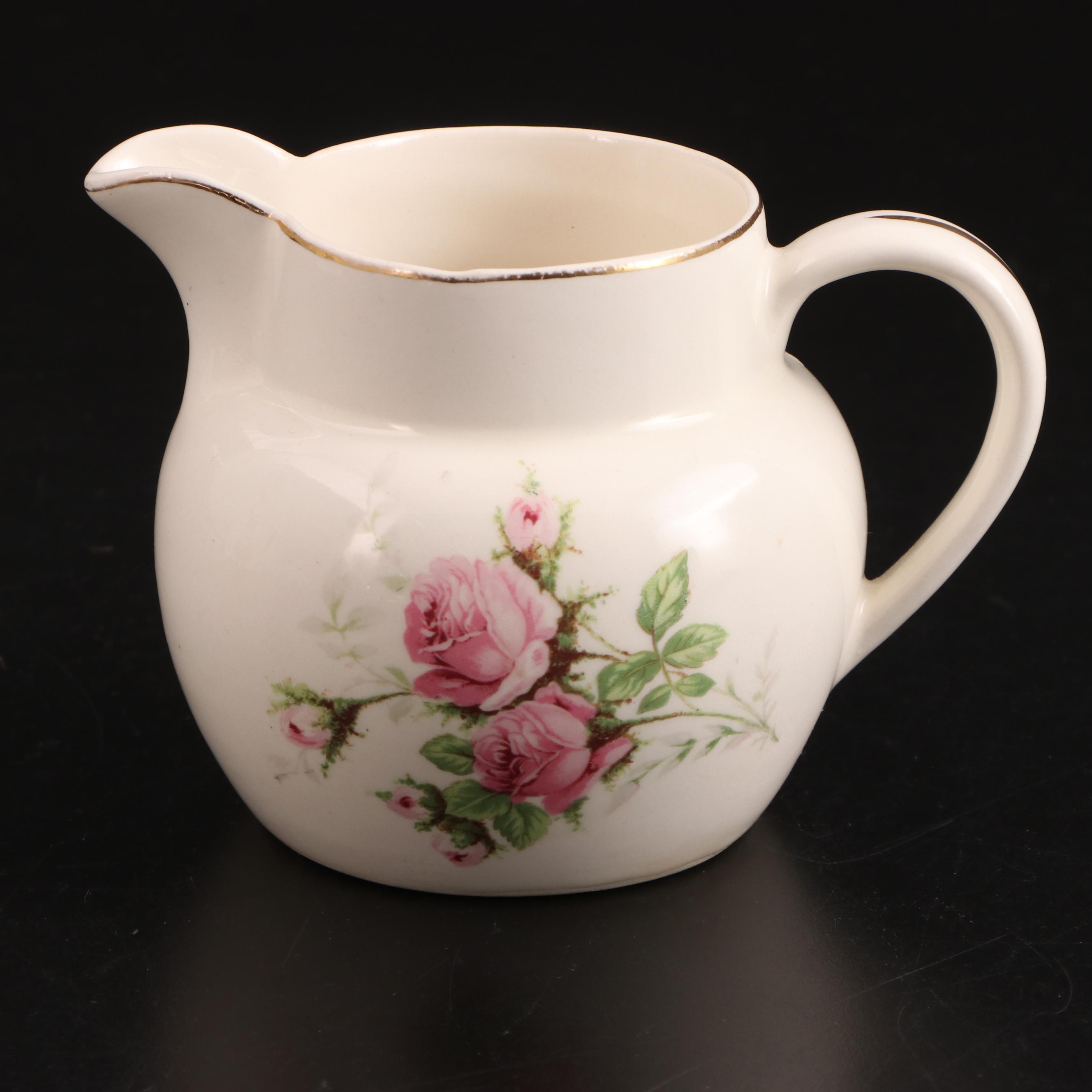 De'Longhi Percolator with Apple Peeler, Teapot, and Other Tableware