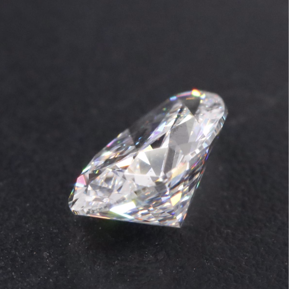 Loose 0.91 CT Lab Grown Diamond with IGI Report