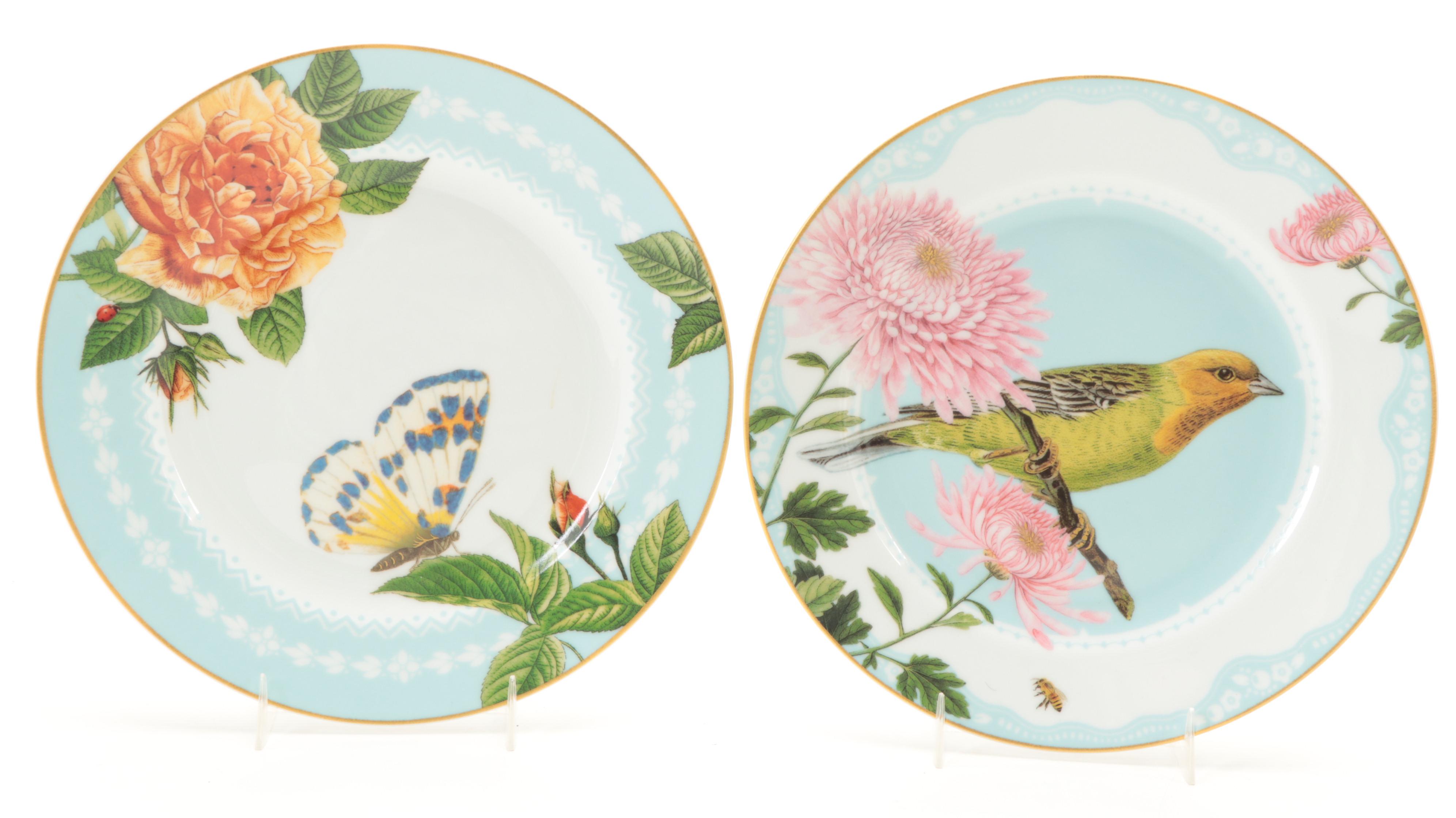 Williams-Sonoma Ceramic Plates with Napkin Rings and Cache Pot