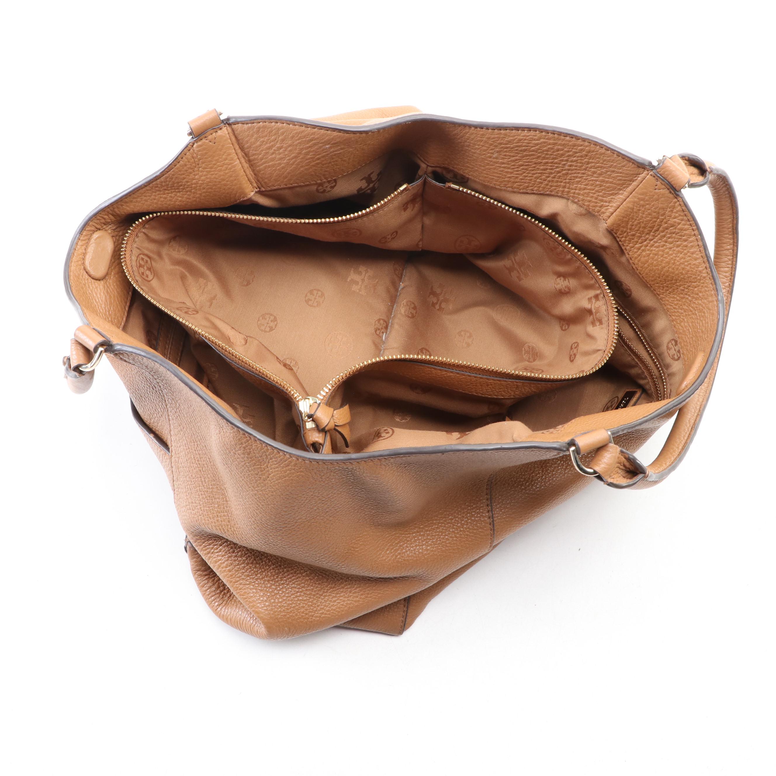 Tory Burch Shoulder Bag in Grained Leather