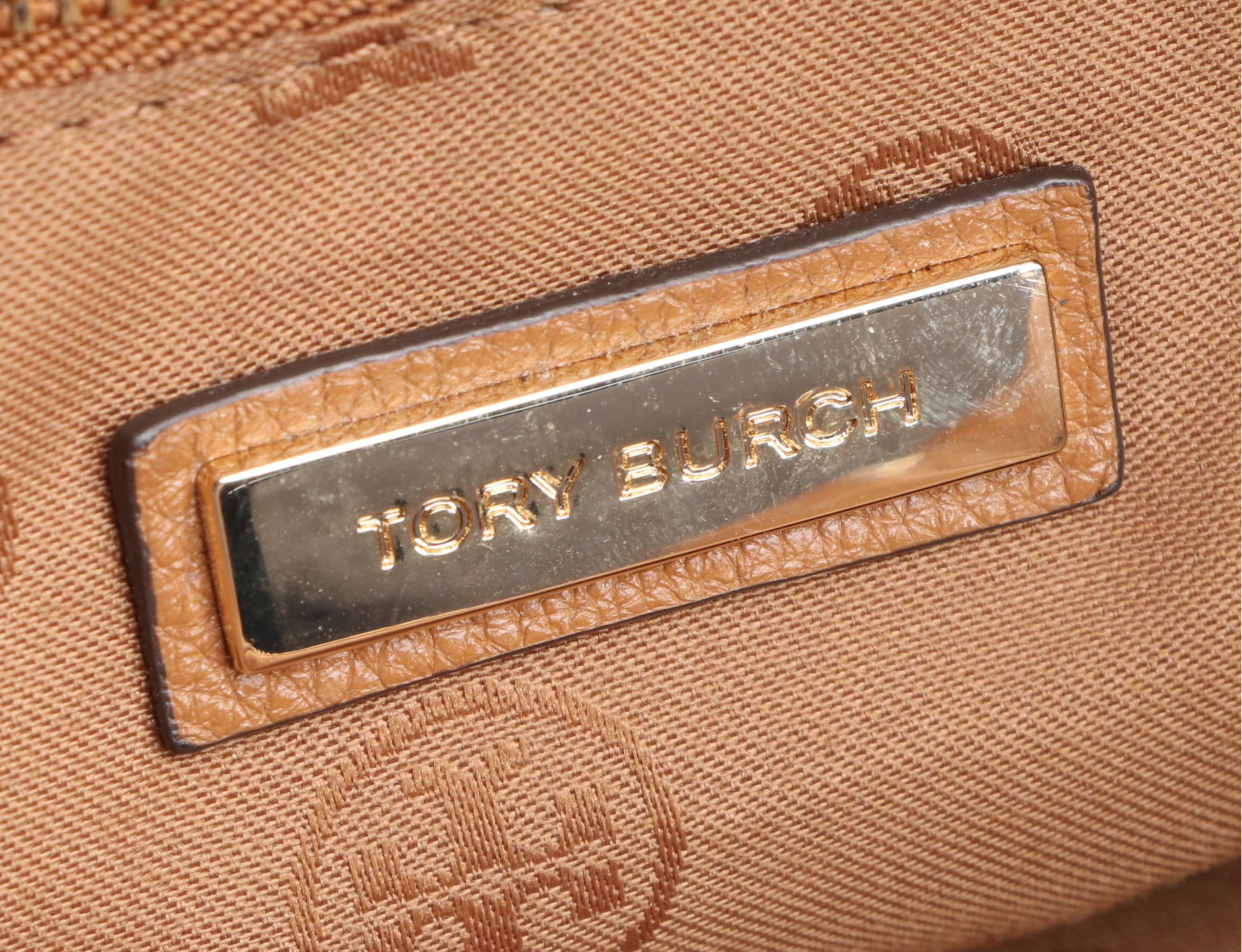 Tory Burch Shoulder Bag in Grained Leather