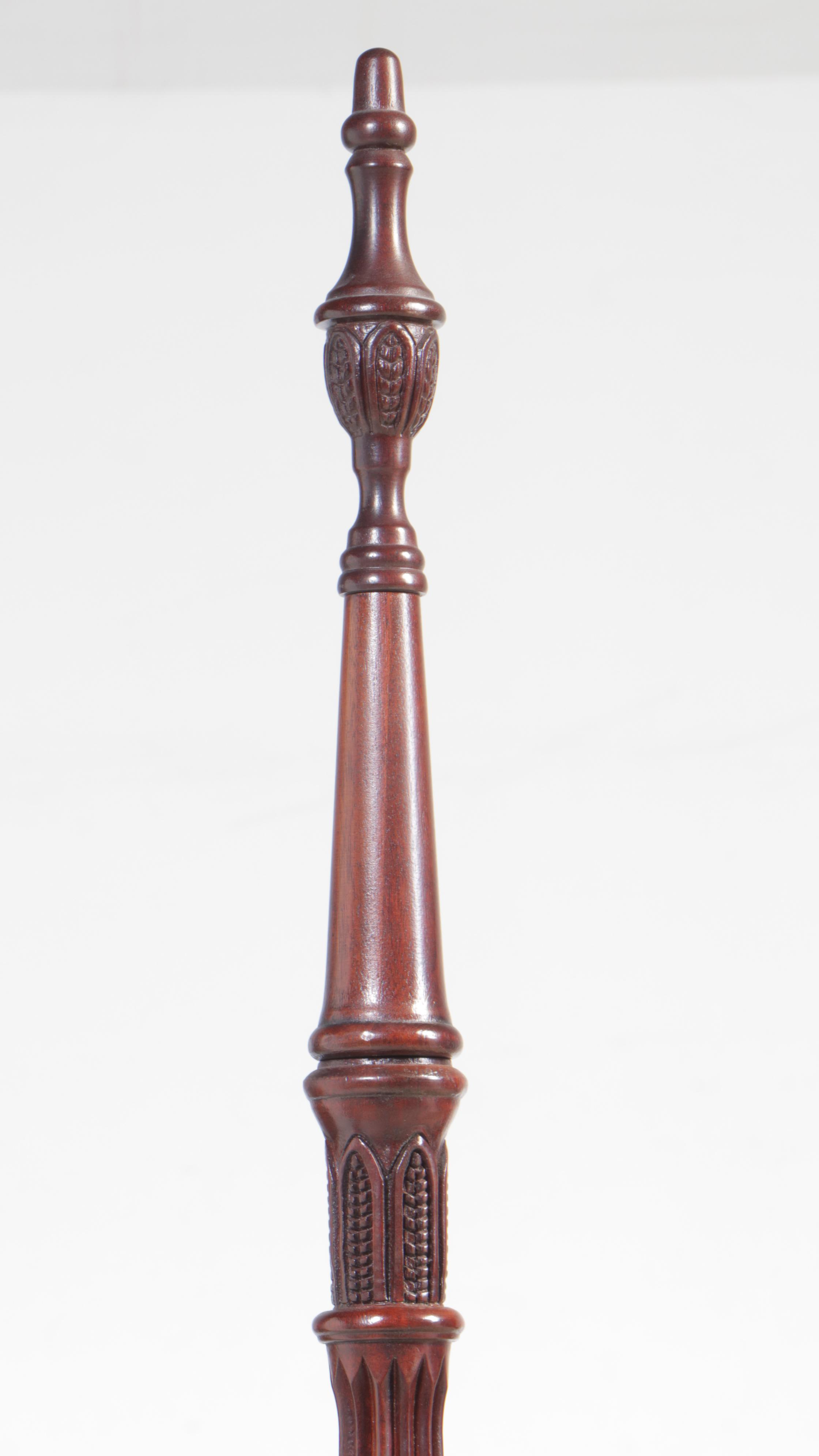 Thomasville Federal Style Mahogany Queen Size Four-Post Bed Frame