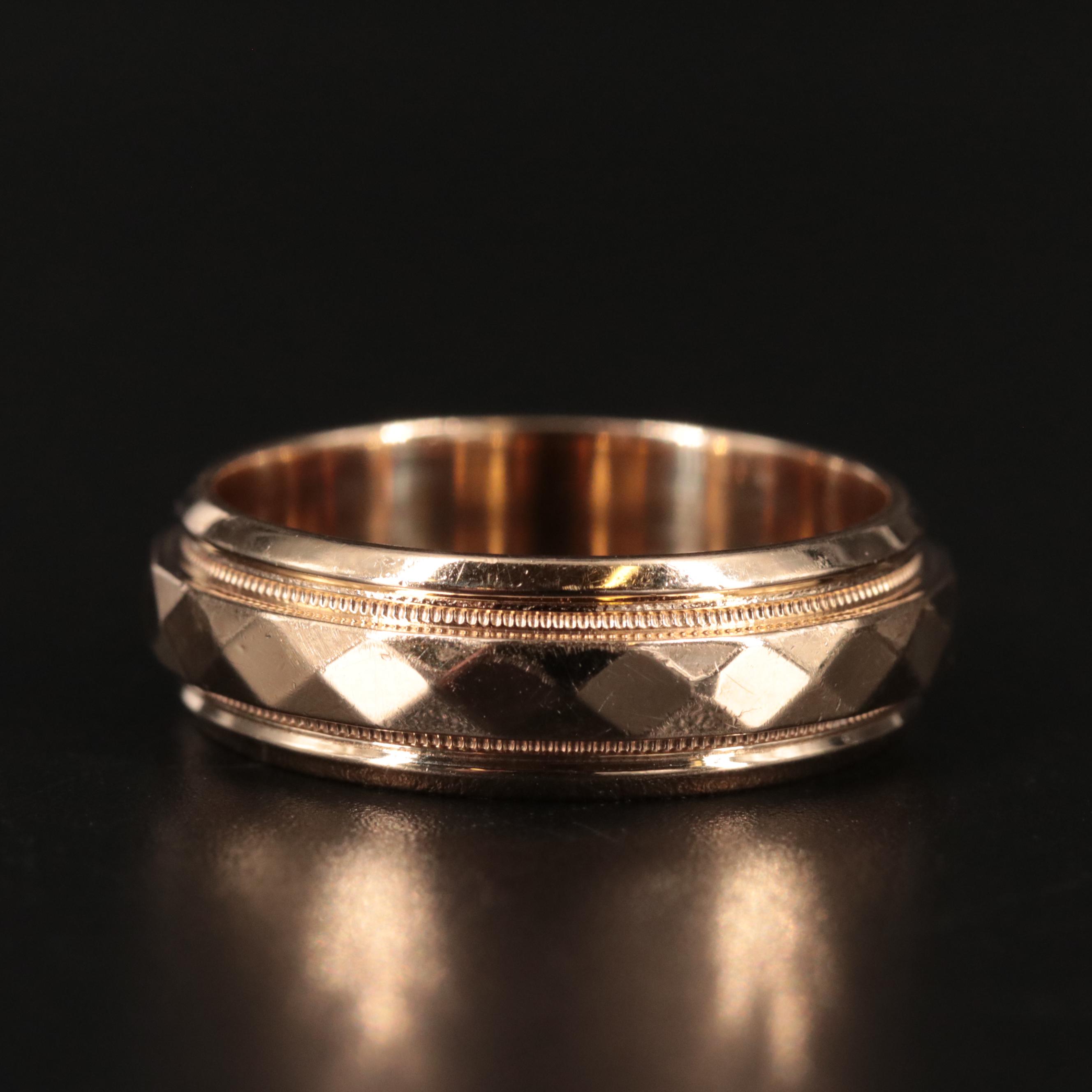 14K Reflective Contemporary Band Ring