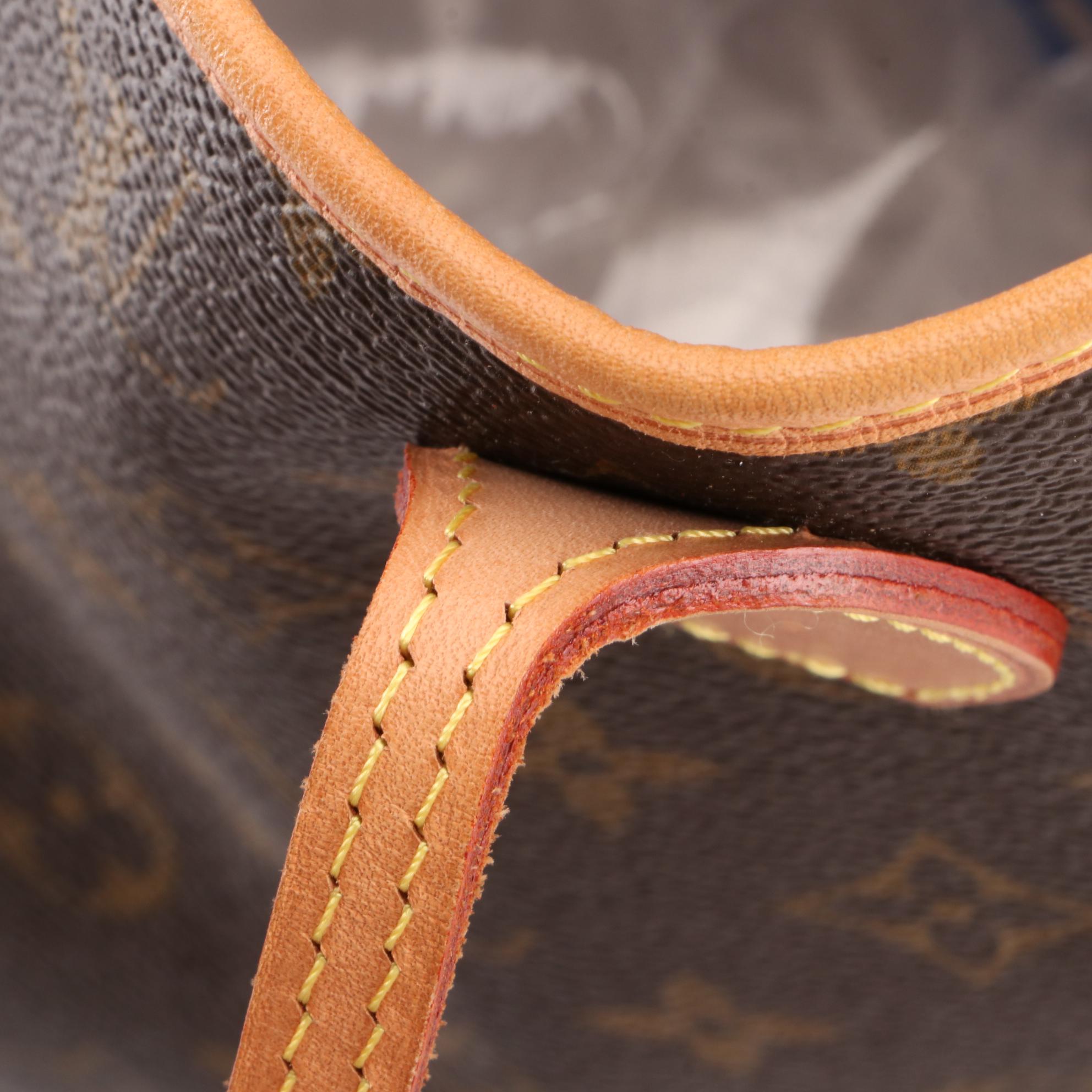 Louis Vuitton Neverfull MM Tote in Monogram Canvas and Leather with Box