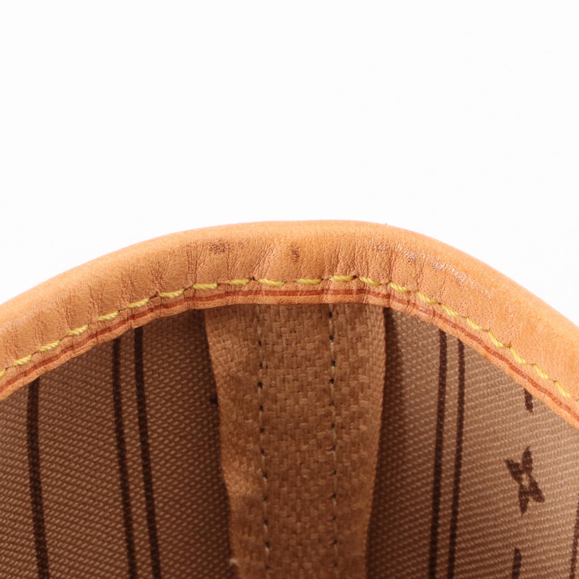 Louis Vuitton Neverfull MM Tote in Monogram Canvas and Leather with Box