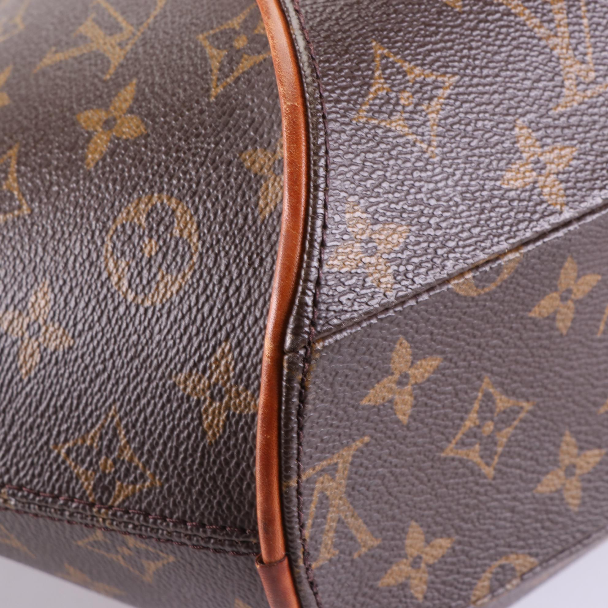 Louis Vuitton Ellipse MM in Monogram Canvas and Vachetta Leather