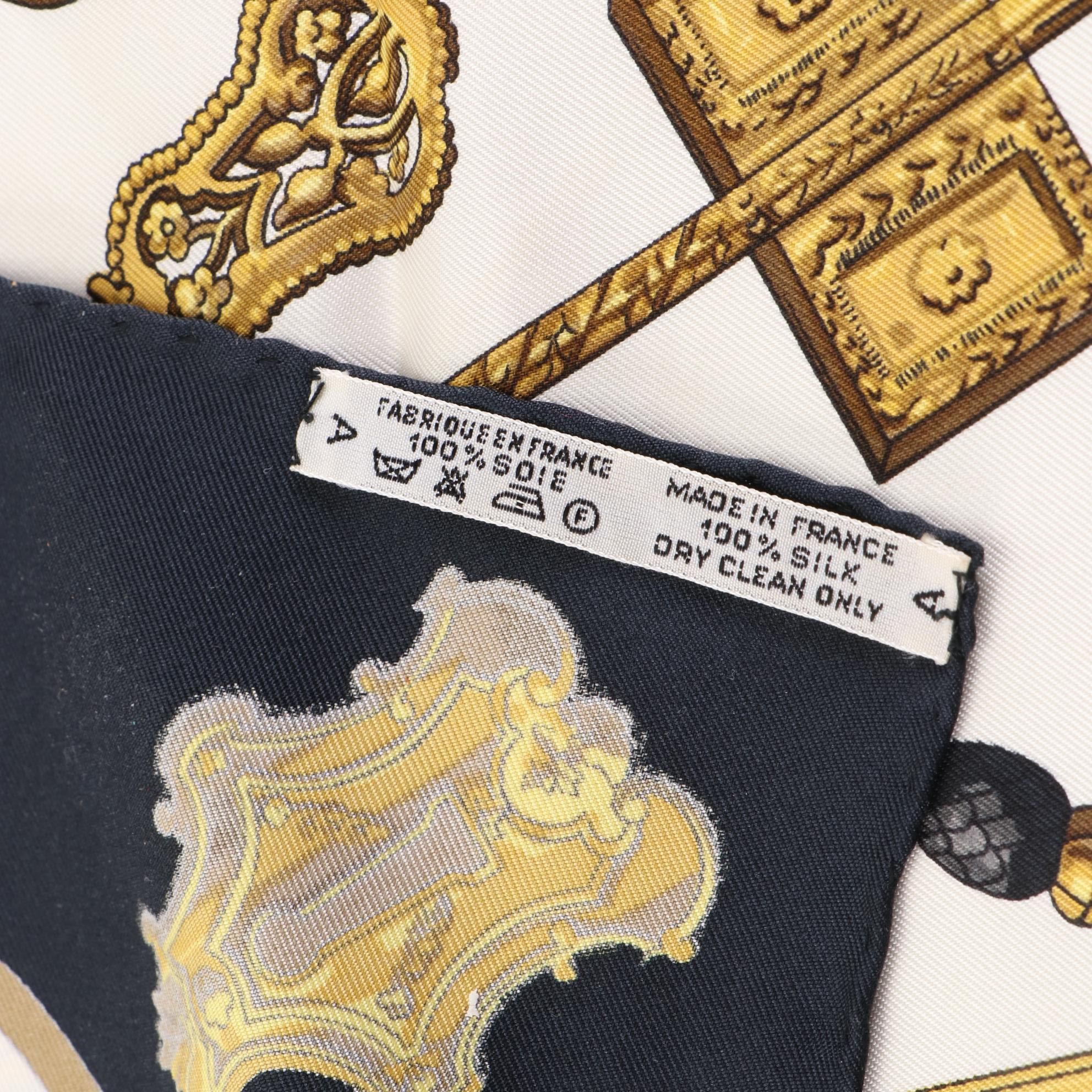 Hermès "Les Clés" Scarf 90 in Silk Twill