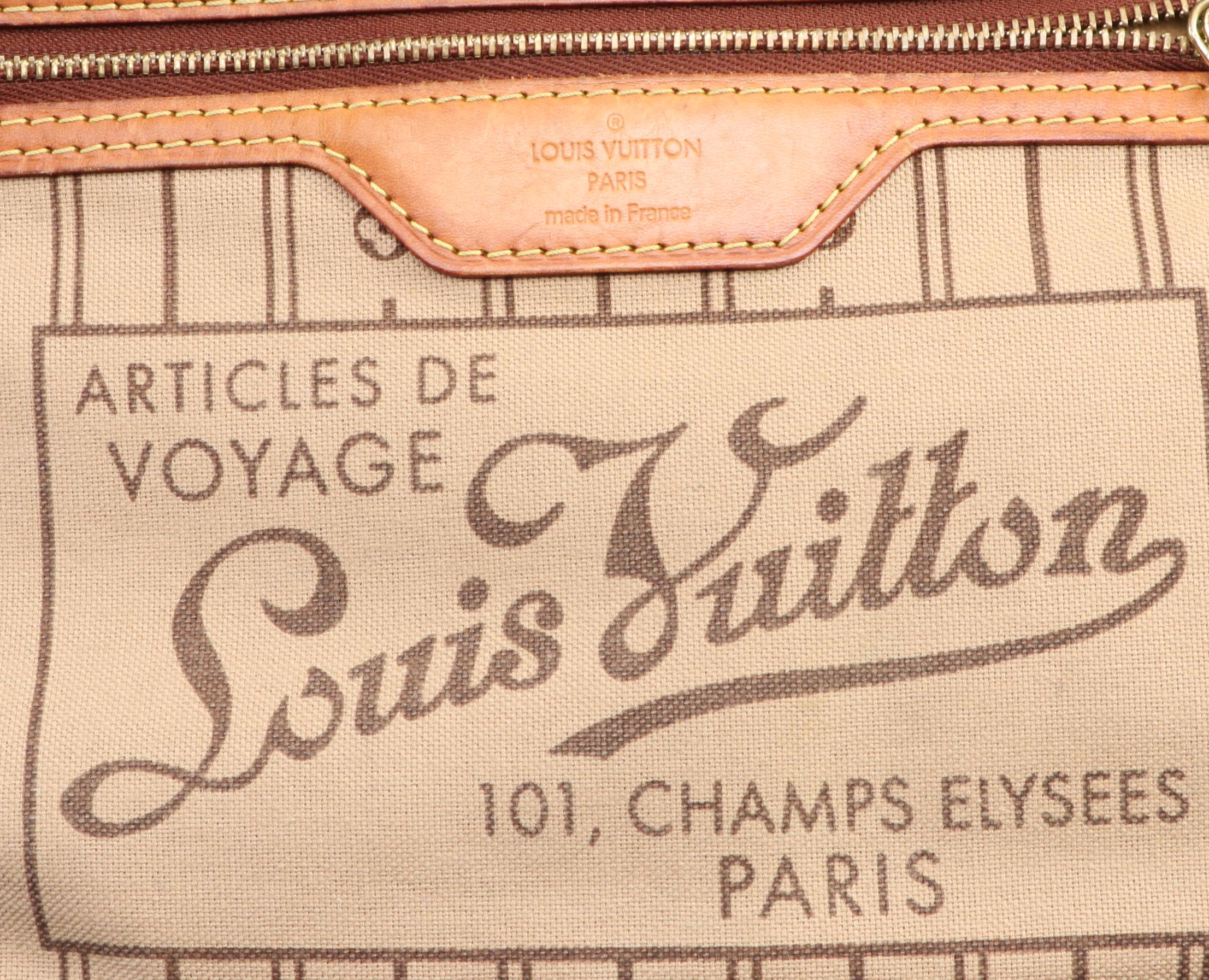 Louis Vuitton Neverfull PM in Monogram Canvas and Leather