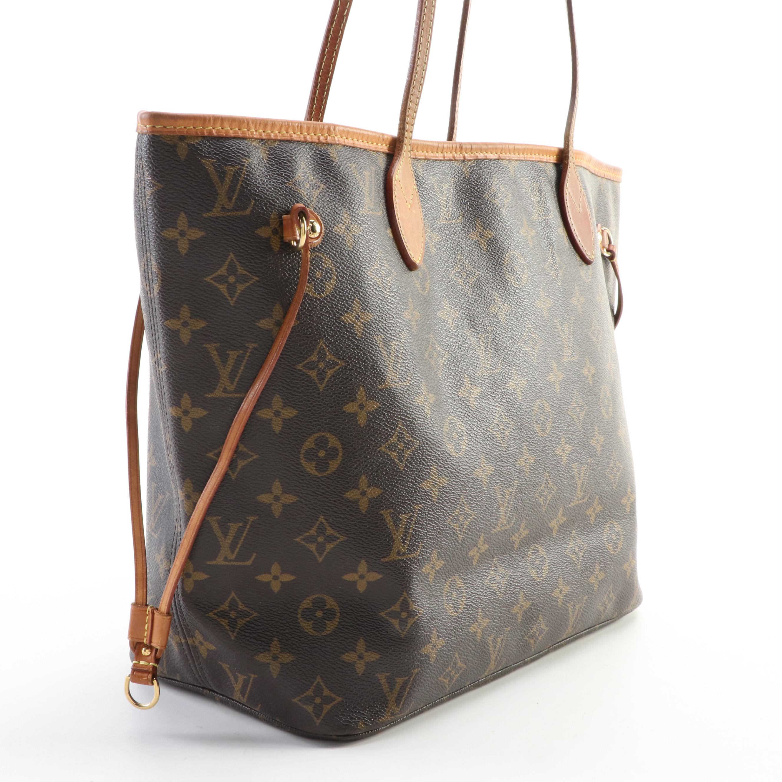 Louis Vuitton Neverfull MM in Monogram Canvas