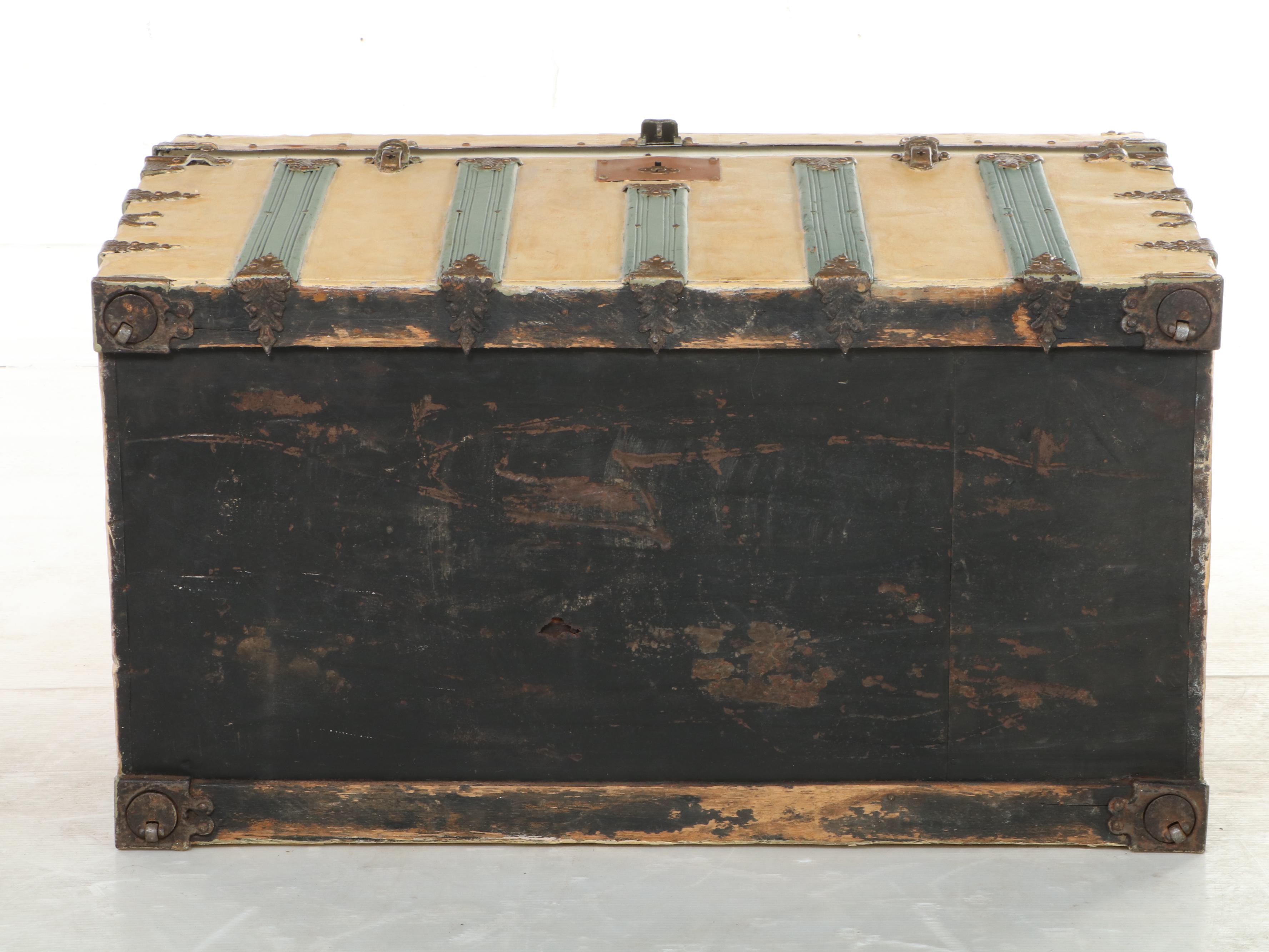 Late Victorian Paint-Decorated Dome Top Steamer Trunk
