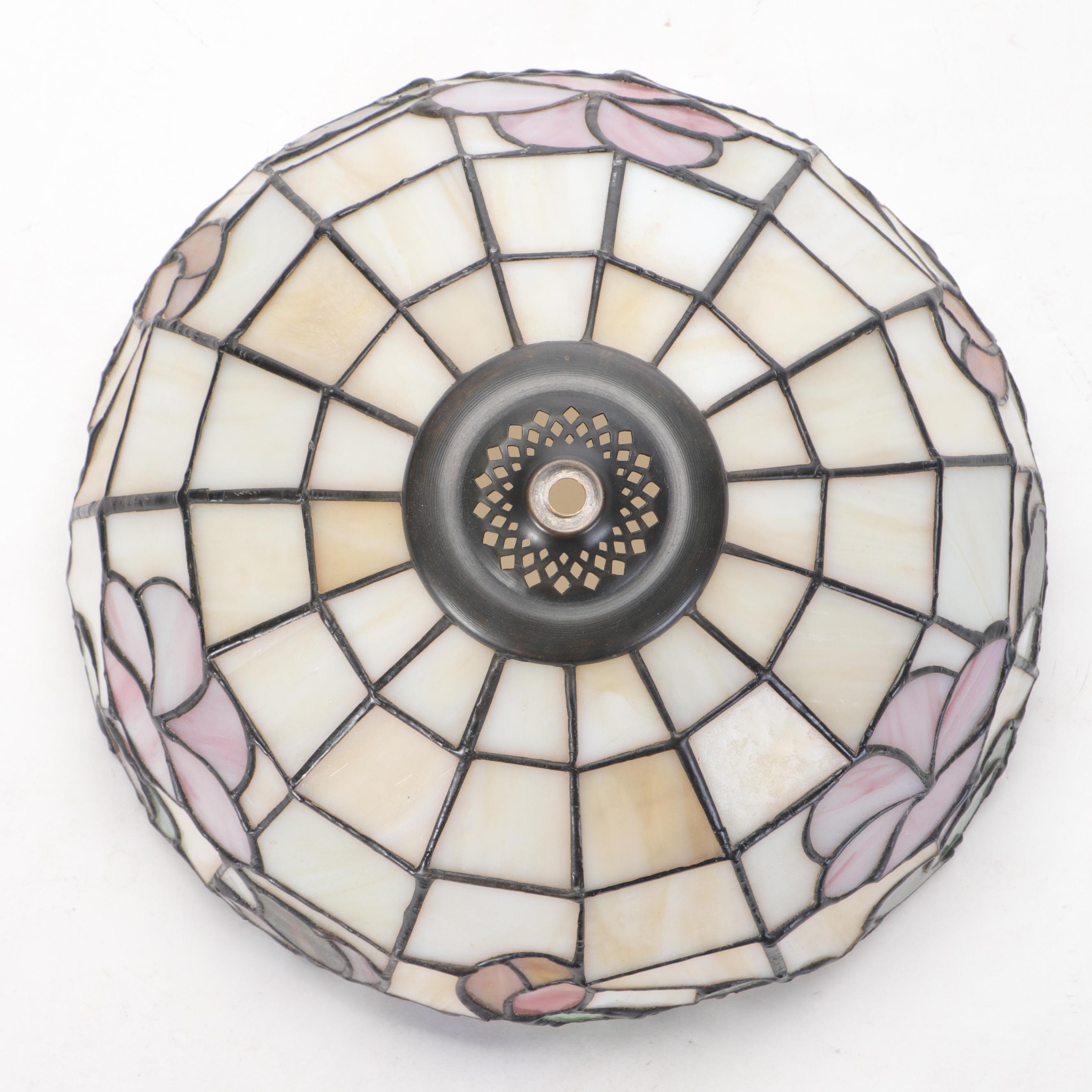 Dale Tiffany Arts and Crafts Style Slag Glass Table Lamp