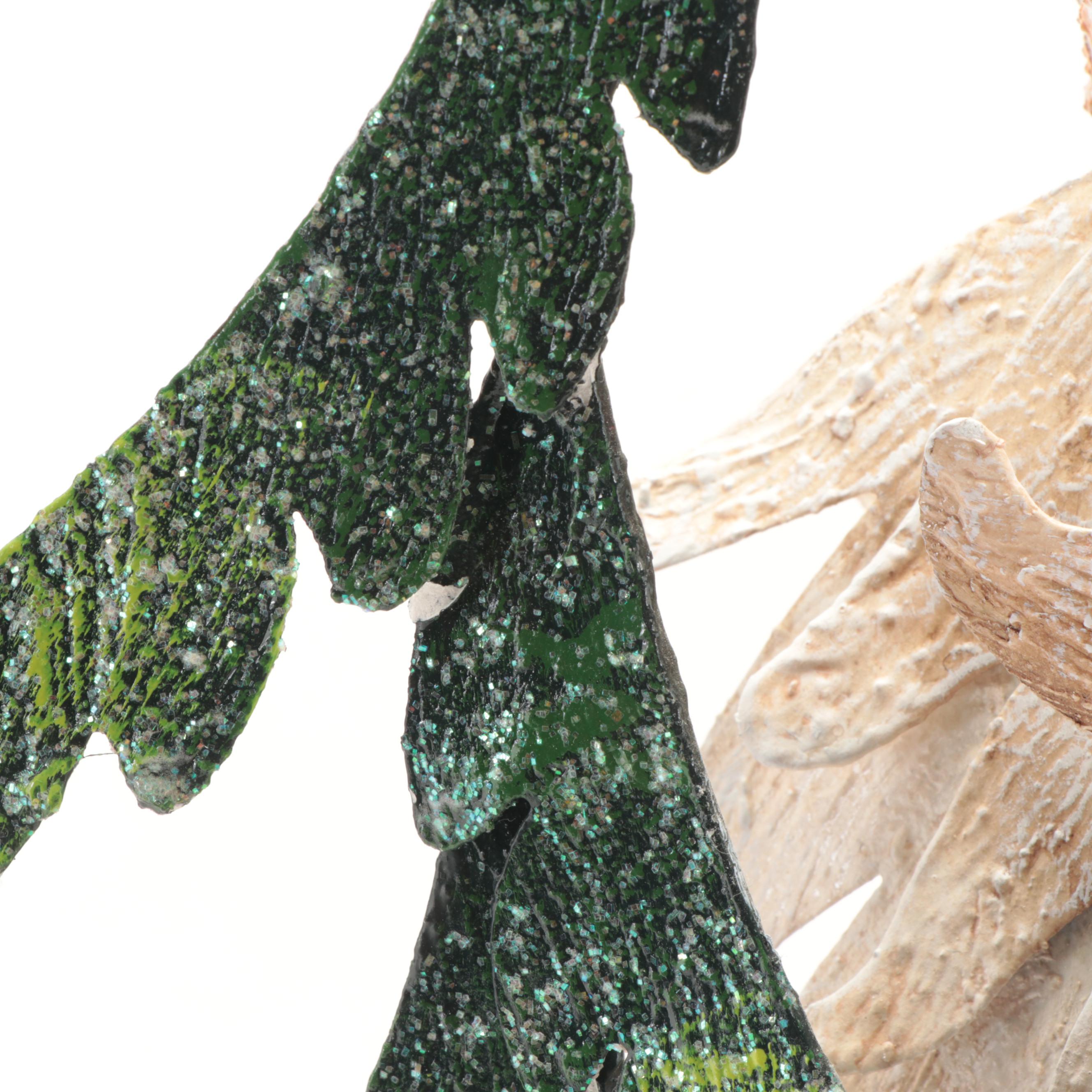 Painted Metal Santa Claus Table Décor