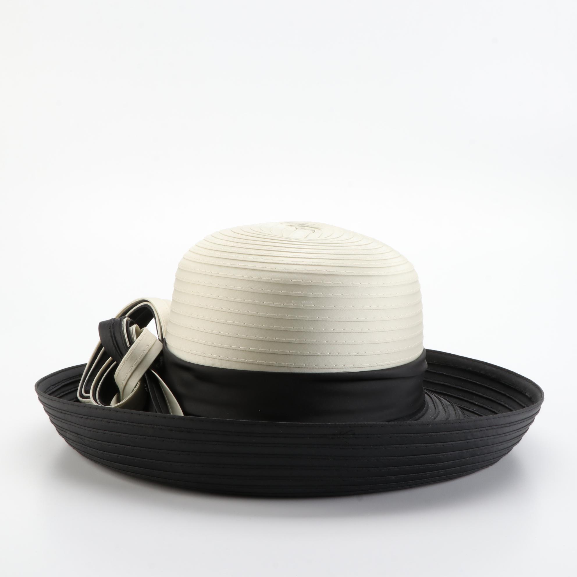 Giovannio Wide Brim Hat in Off White and Black
