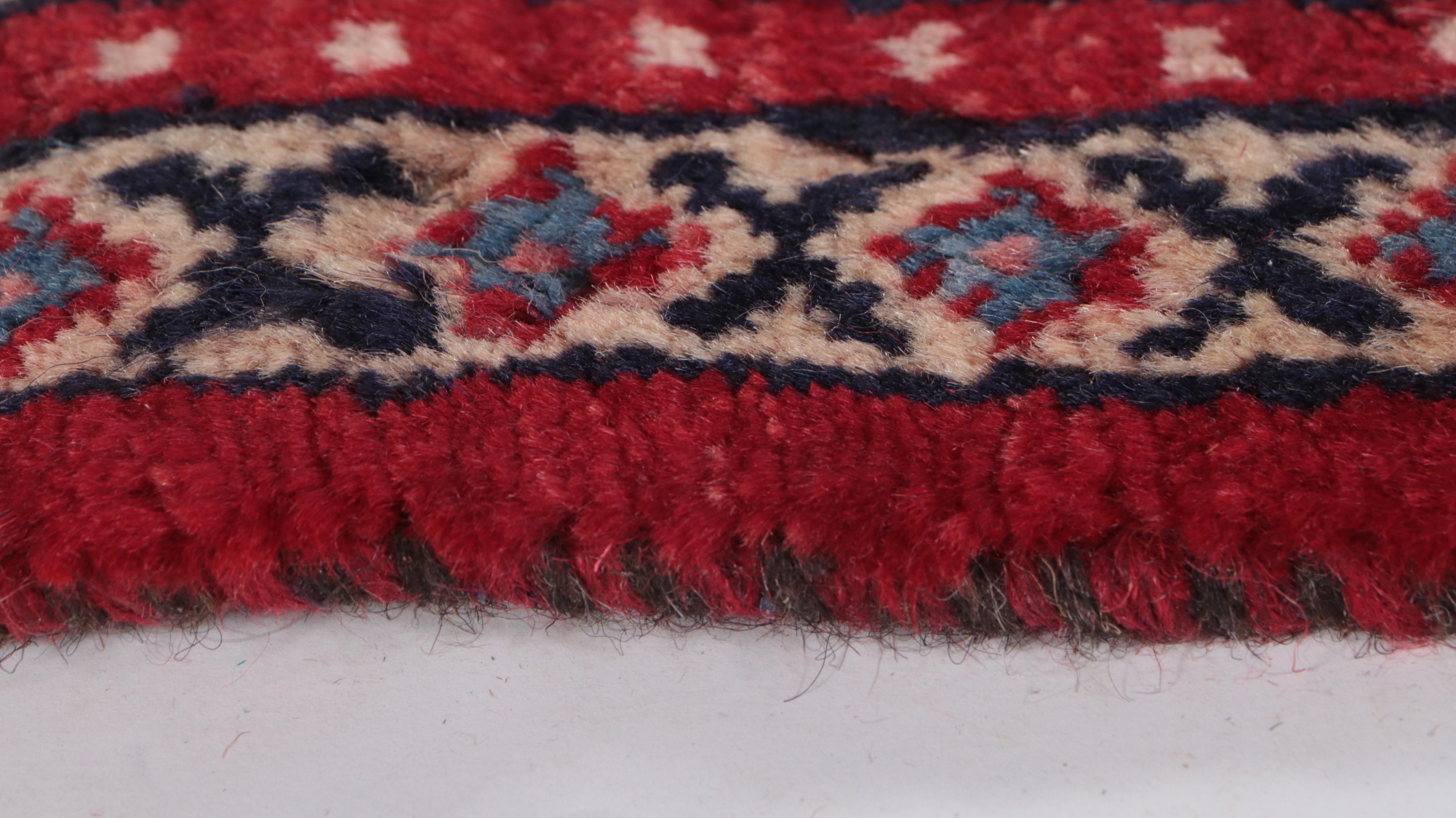 3' x 4'11 Hand-Knotted Persian Seraband Accent Rug