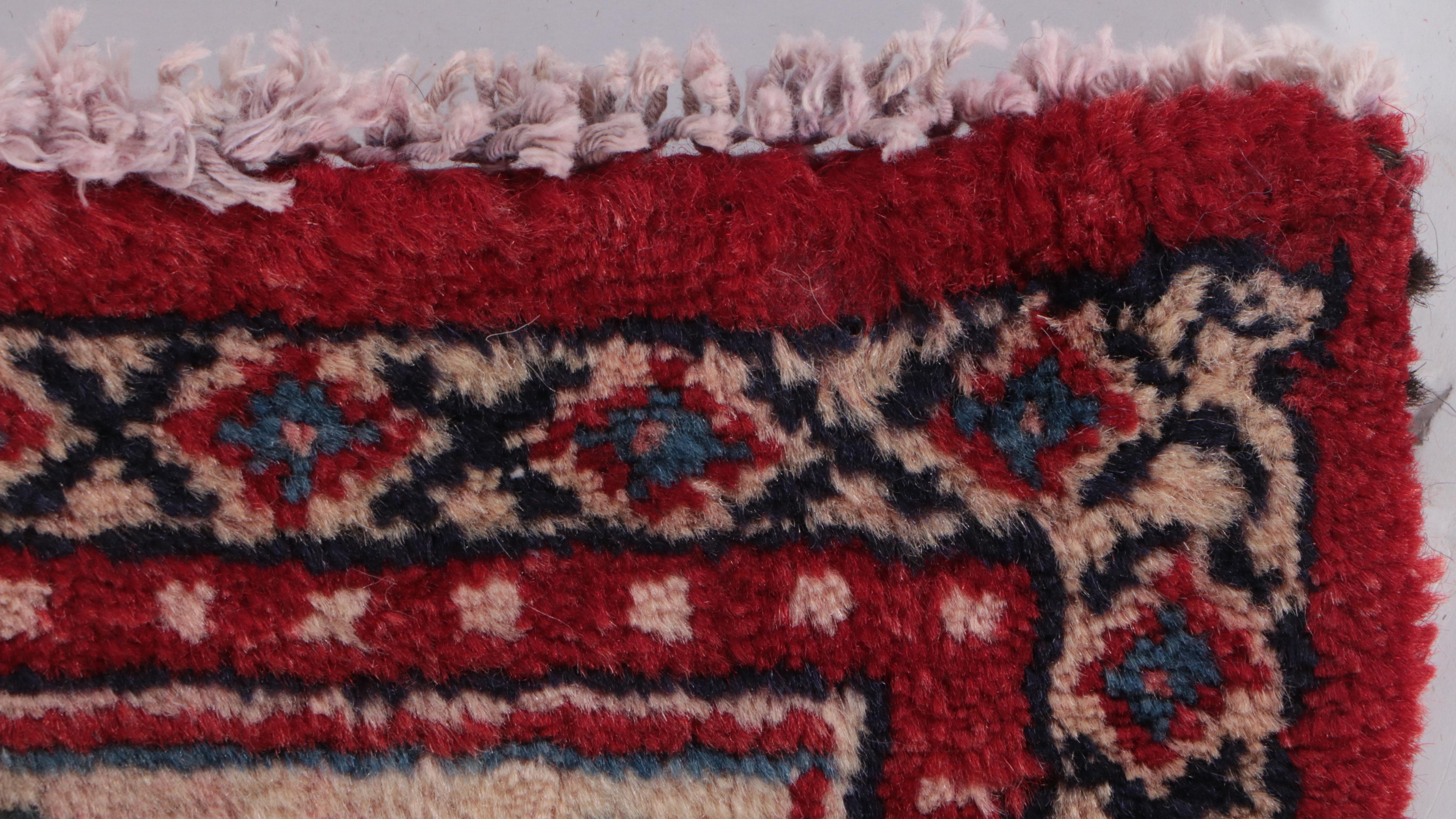 3' x 4'11 Hand-Knotted Persian Seraband Accent Rug