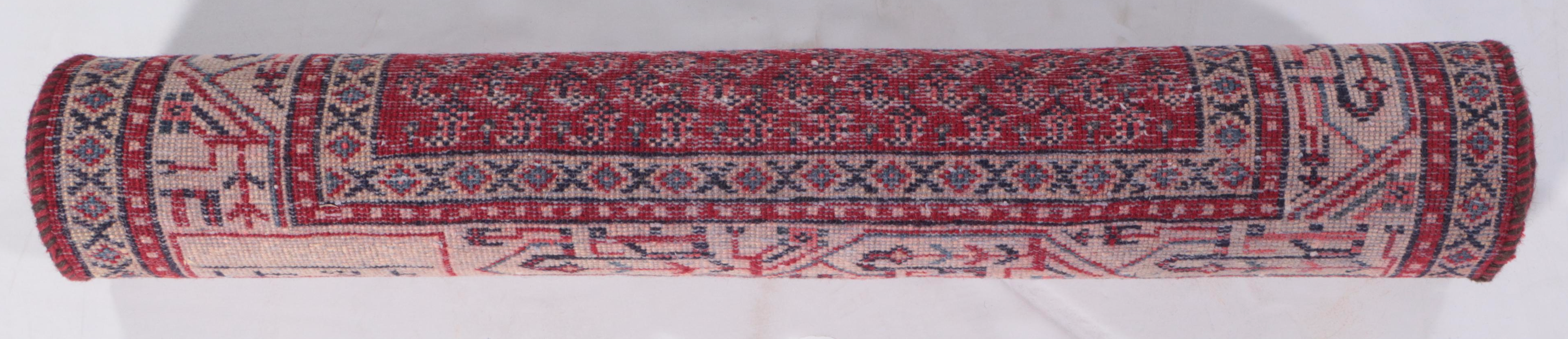 3' x 4'11 Hand-Knotted Persian Seraband Accent Rug