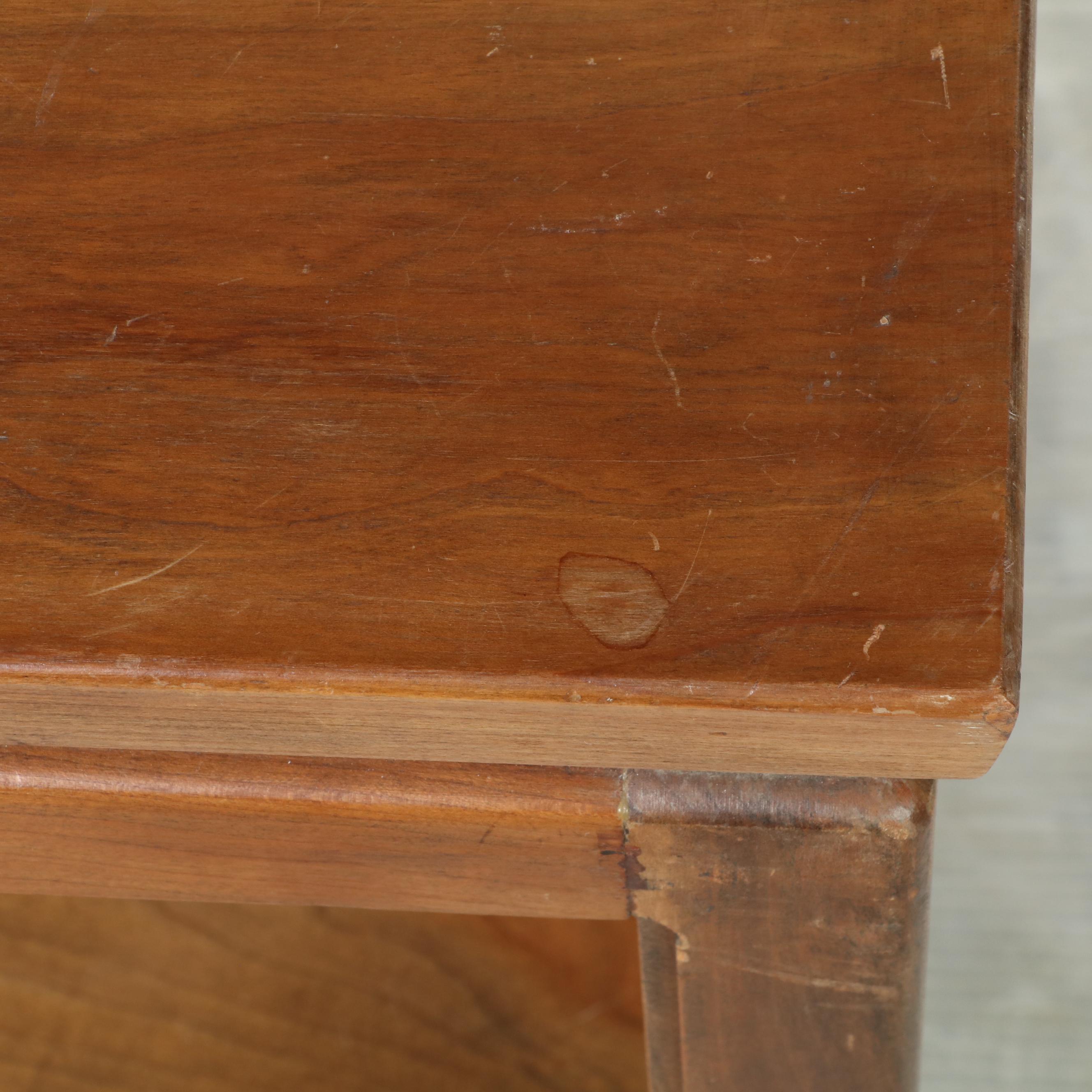 Chinese Style Teak Two-Tiered Side Table, Mid to Late 20th Century