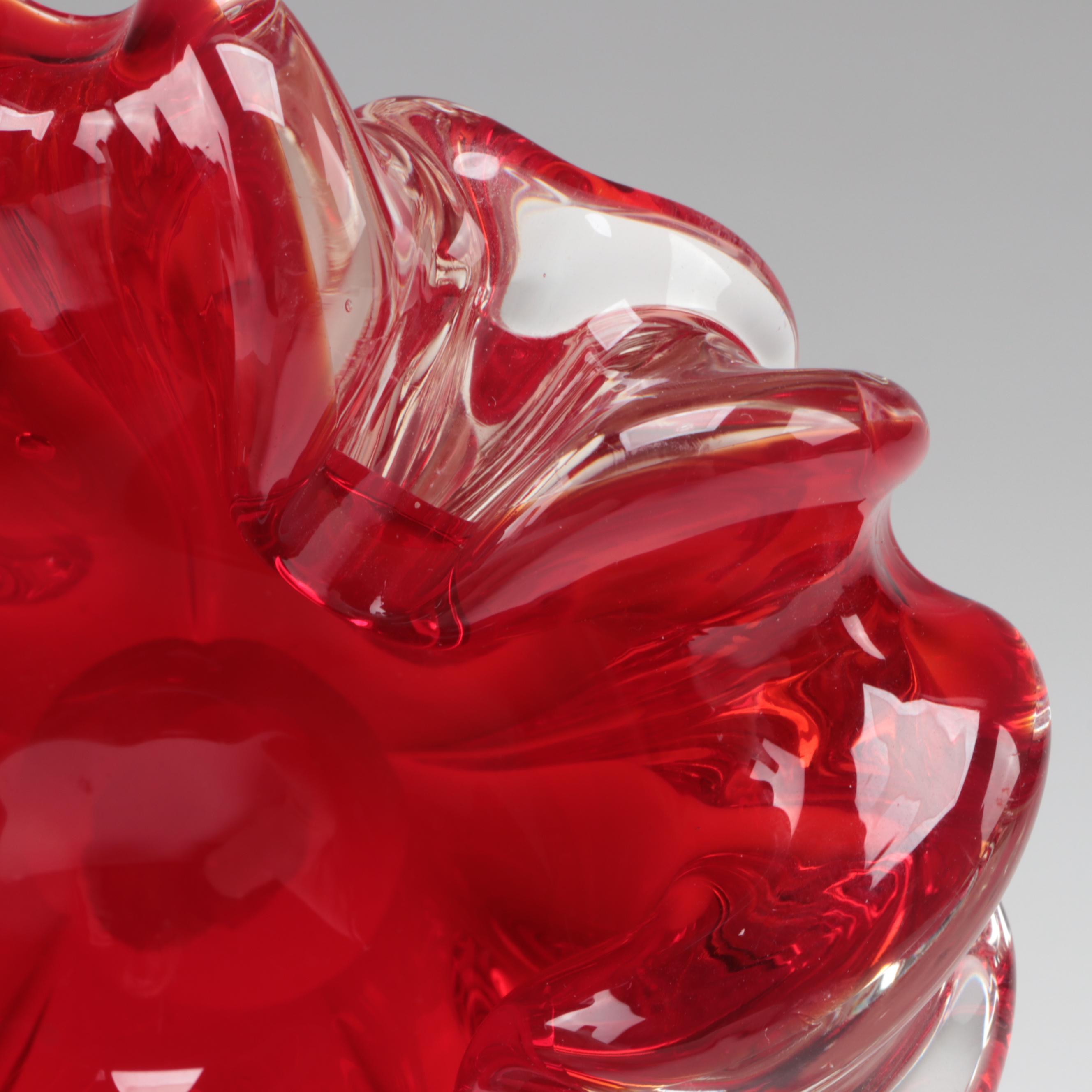 Blown Art Glass Nailsea Red and White Feather Vase with Red Glass Bowls