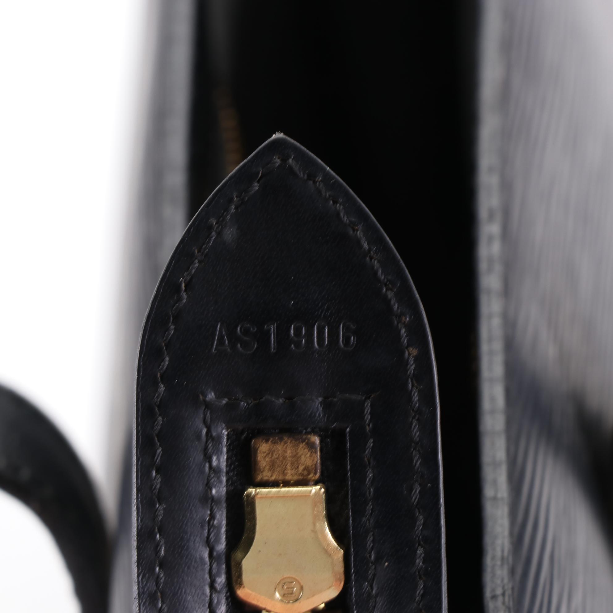 Louis Vuitton Saint Jacques PM Shoulder Bag in Black Epi and Smooth Leather