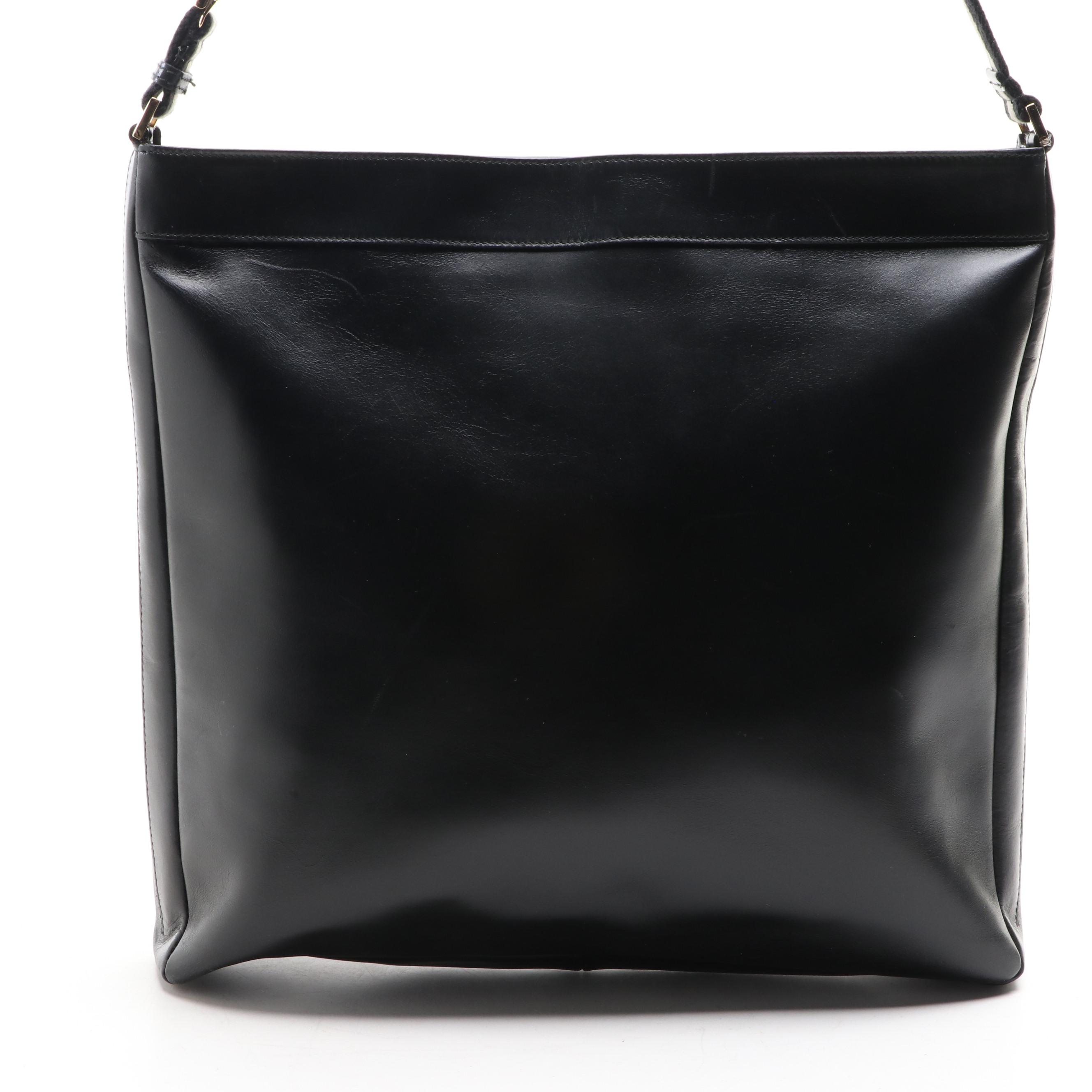 Gucci Slim Shoulder Bag in Leather