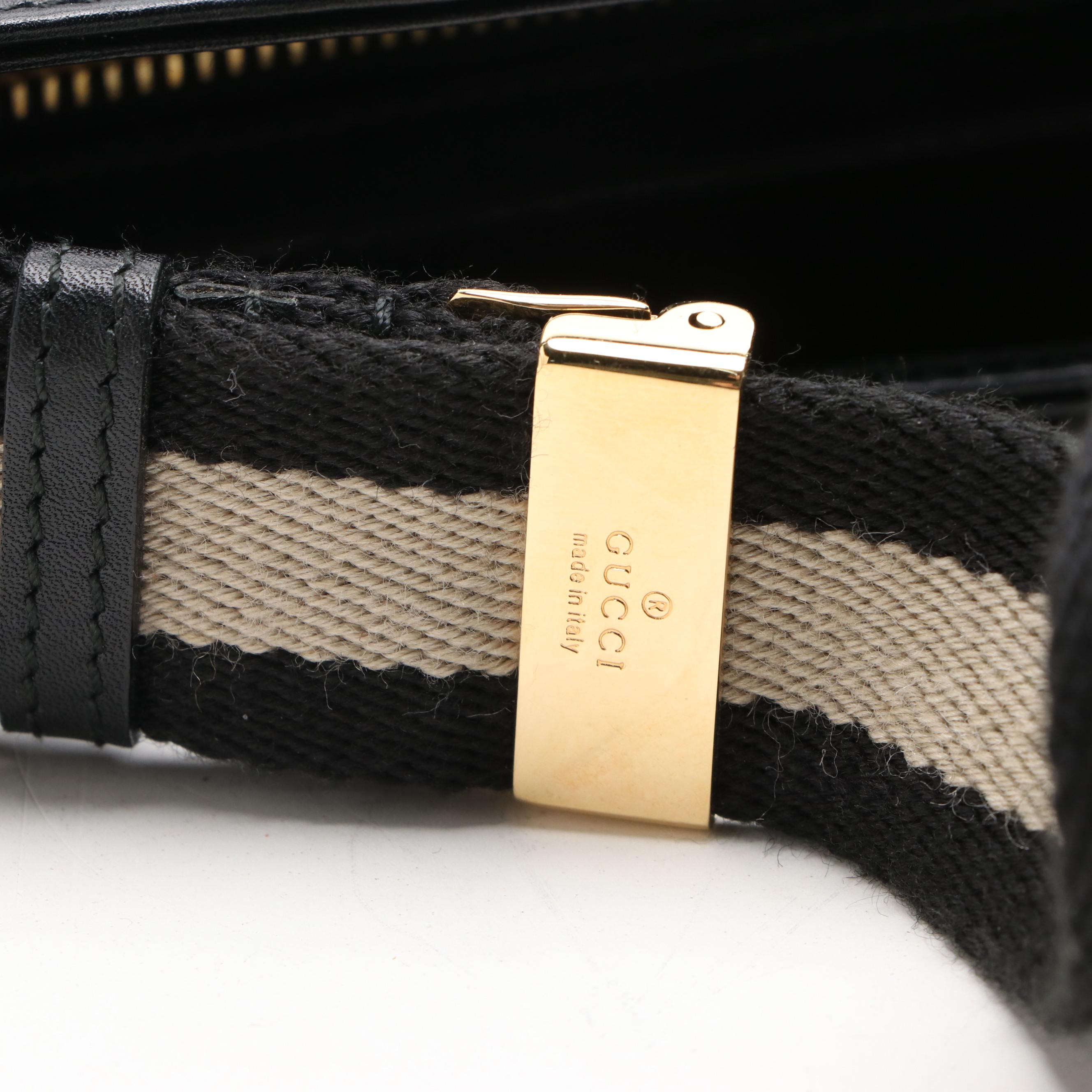 Gucci Slim Shoulder Bag in Leather