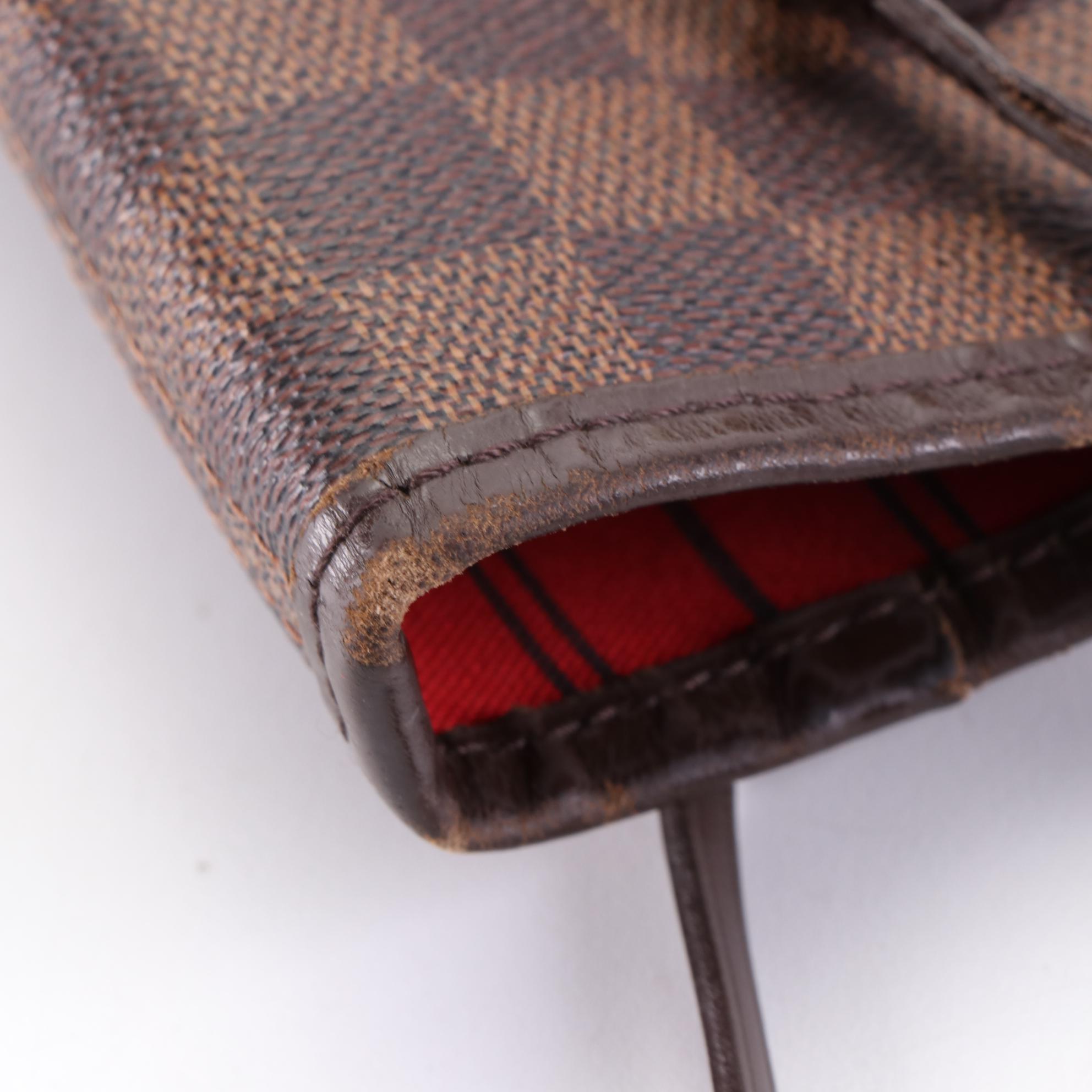 Louis Vuitton Neverfull MM in Damier Ebene Canvas and Leather