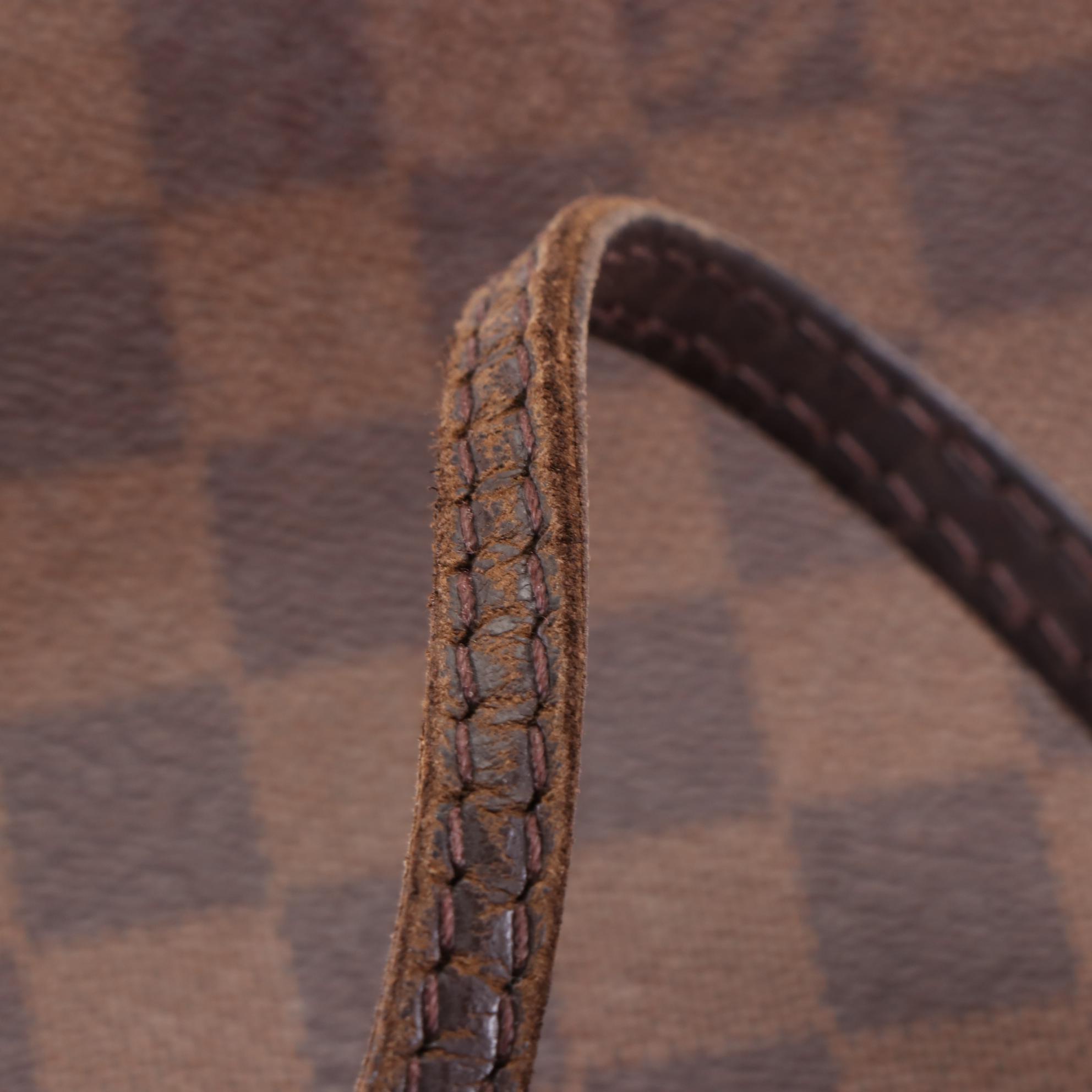 Louis Vuitton Neverfull MM in Damier Ebene Canvas and Leather