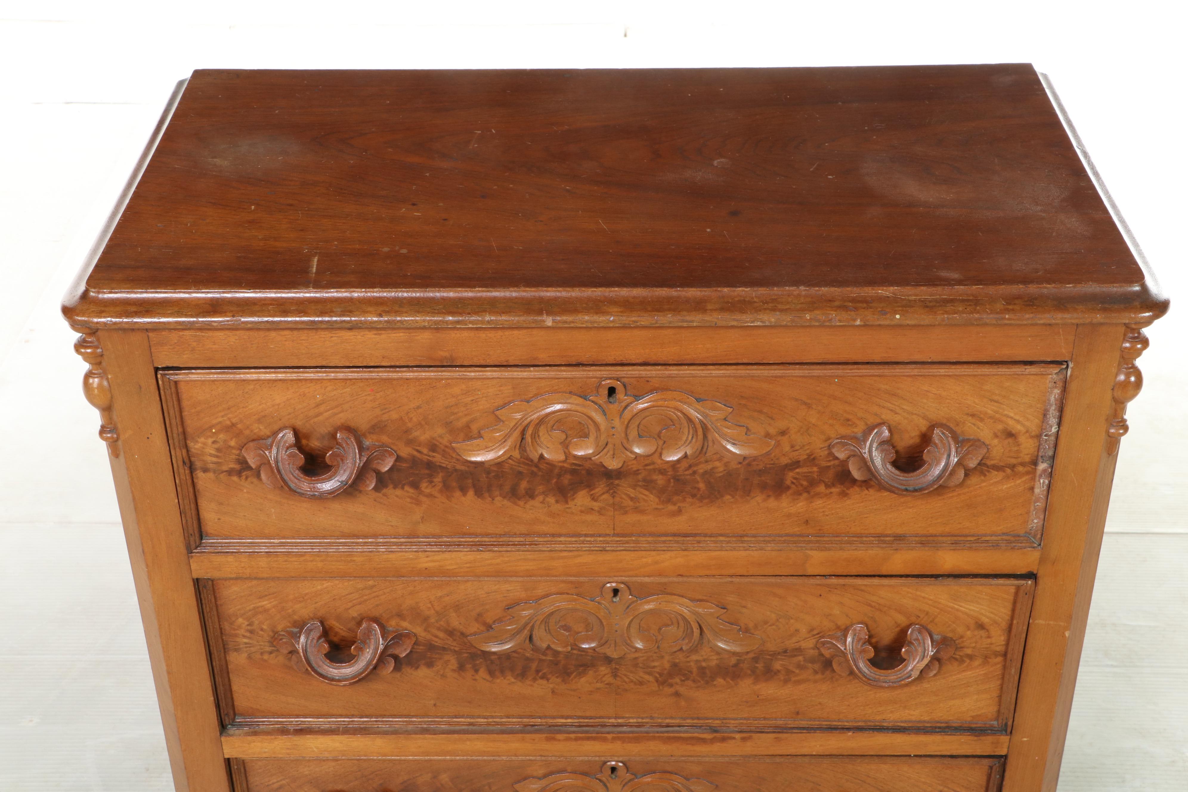 Victorian Walnut, Figured Walnut, and Poplar Three-Drawer Washstand