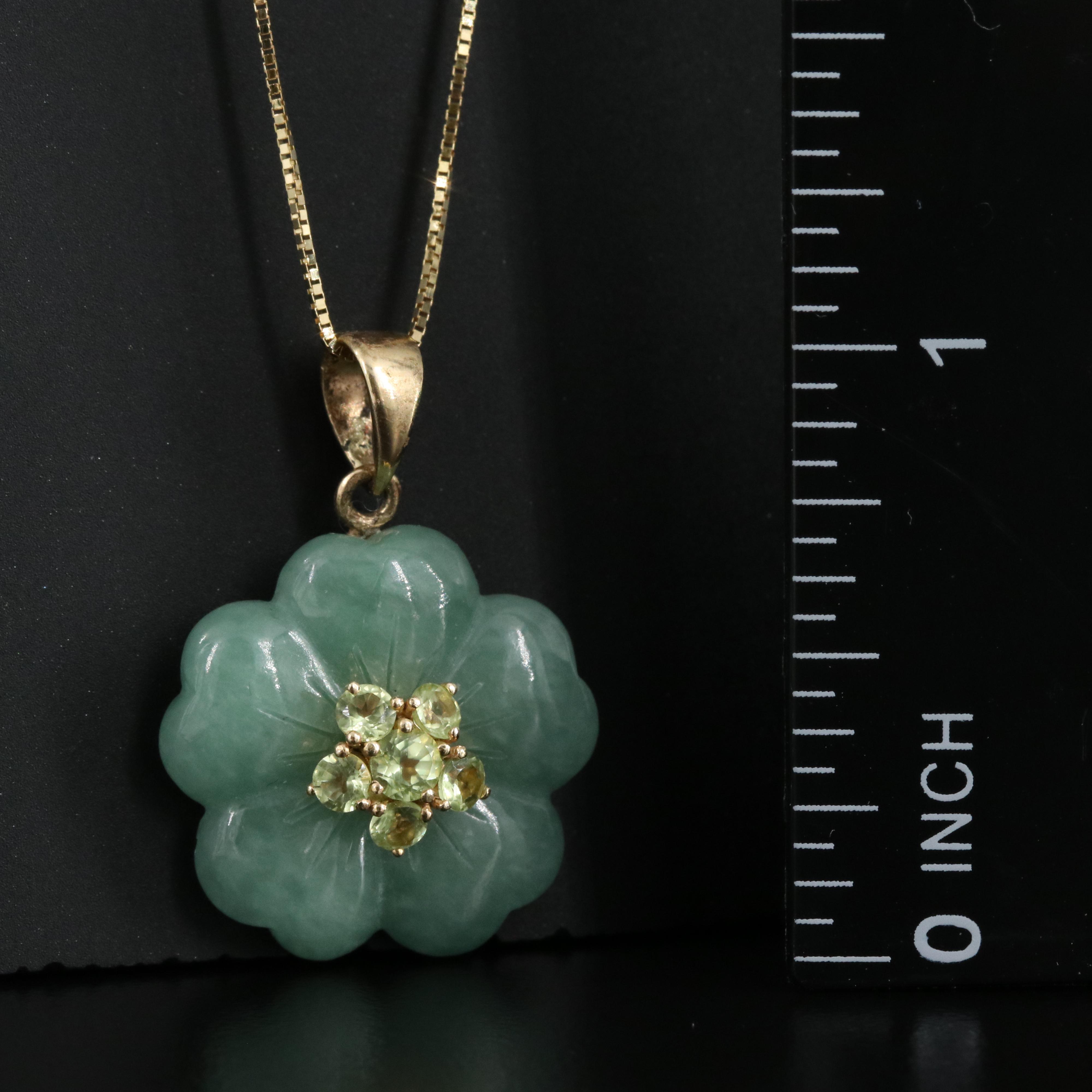 14K Jadeite and Peridot Floral Pendant Necklace