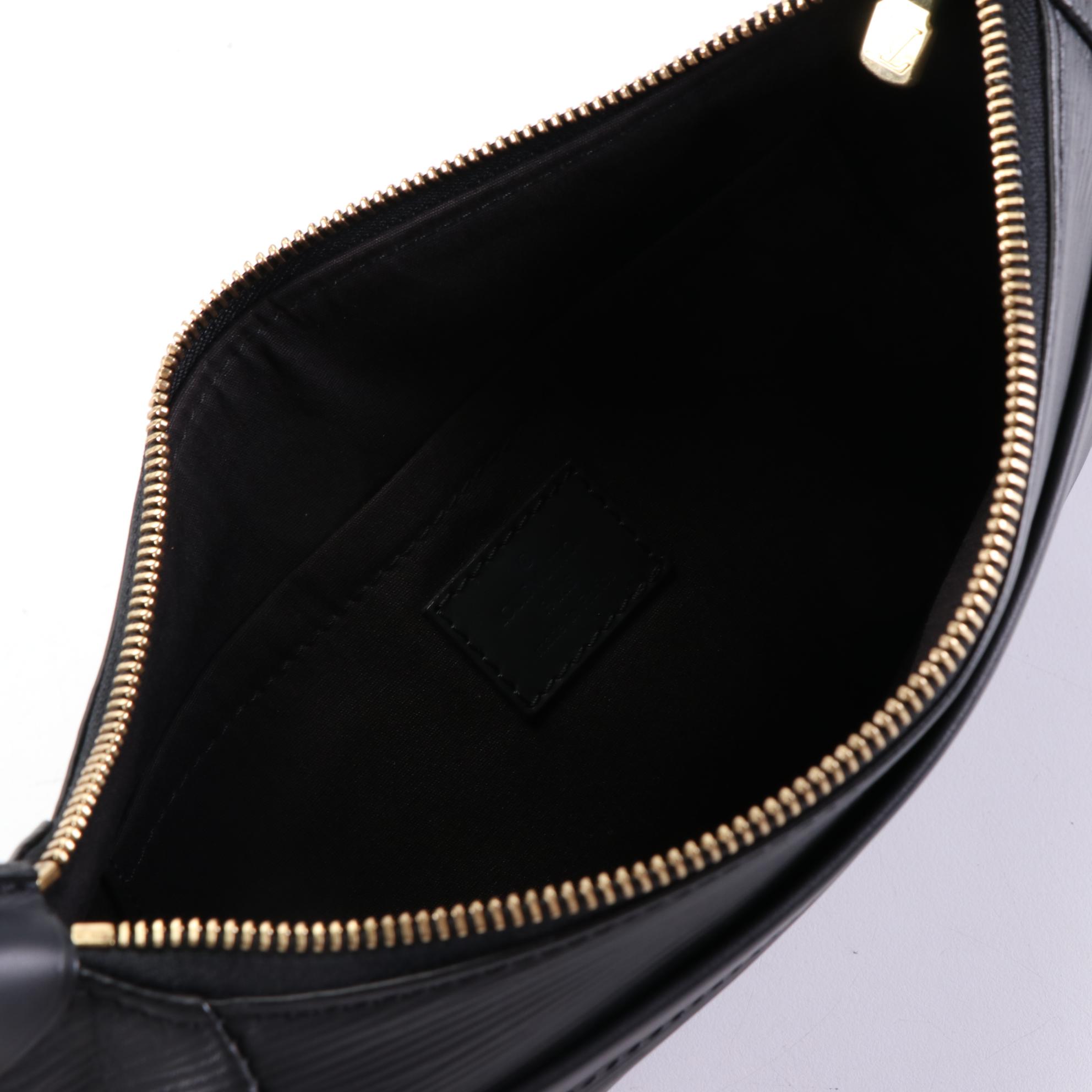 Louis Vuitton Matsy Bag in Black Epi and Smooth Leather